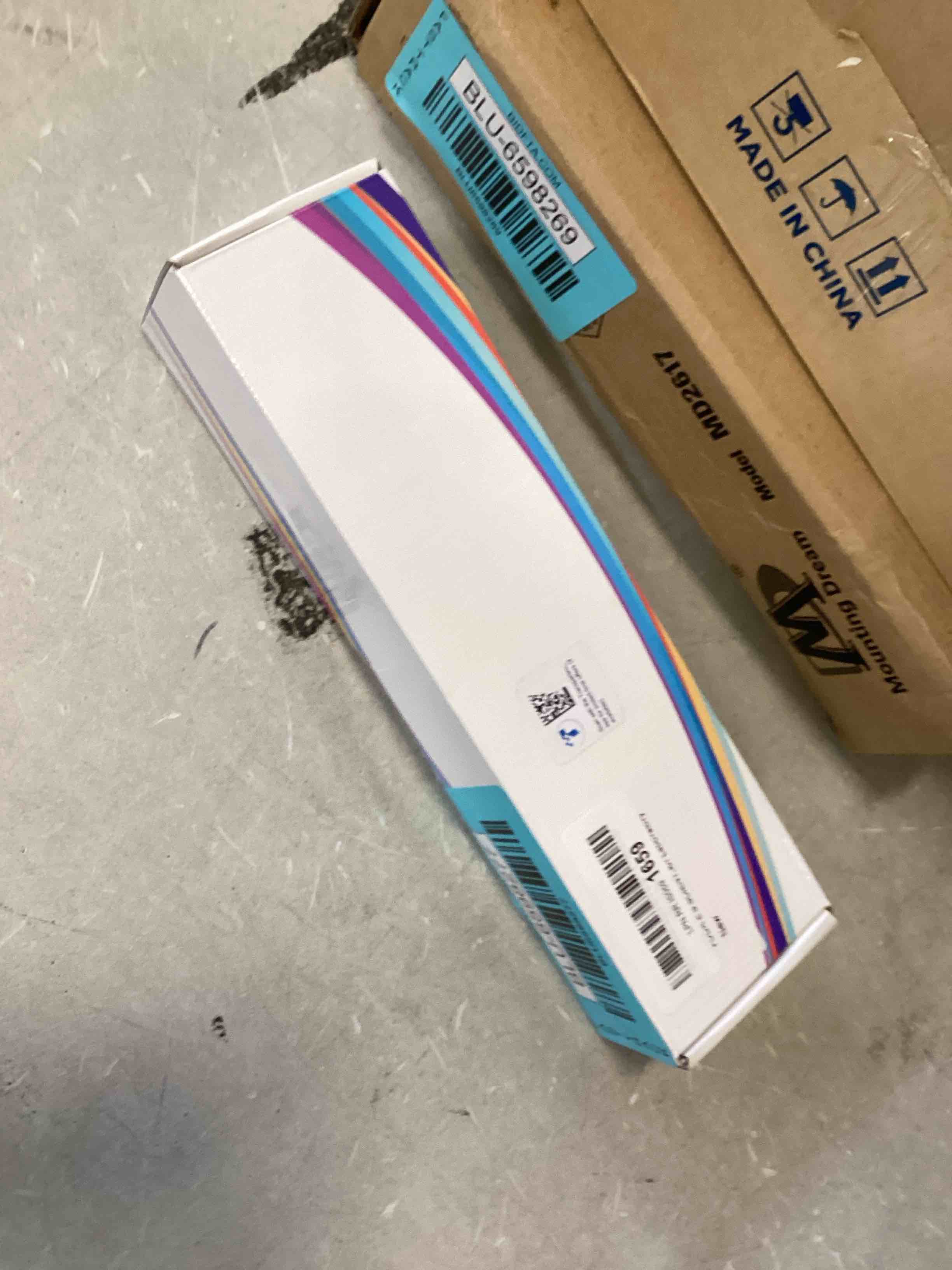 https://s3.amazonaws.com/lotting-images-prod/bidfta/BLU6598277_1719515055810.jpeg