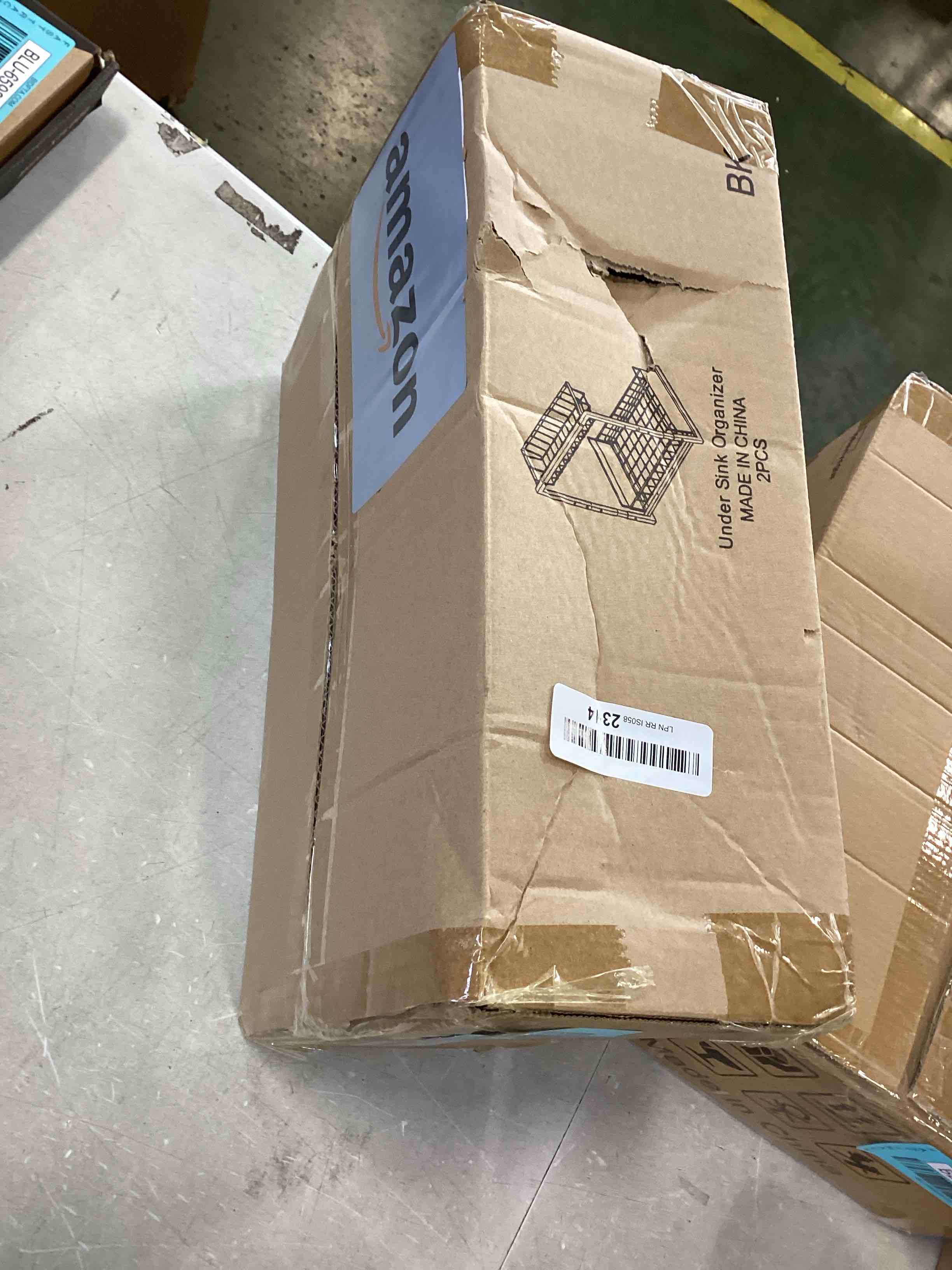 https://s3.amazonaws.com/lotting-images-prod/bidfta/BLU6598440_1719838581805.jpeg