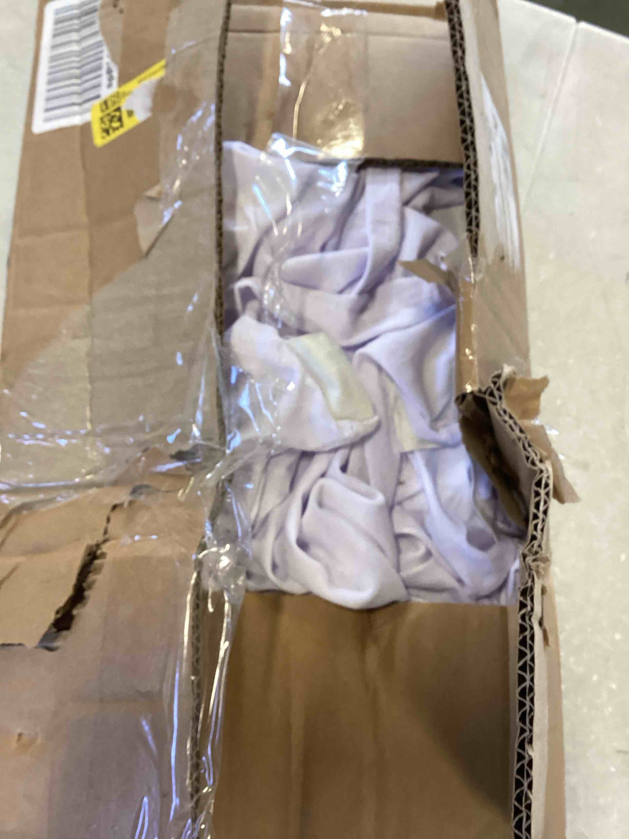 https://s3.amazonaws.com/lotting-images-prod/bidfta/BLU6598542_1719844968725.jpeg