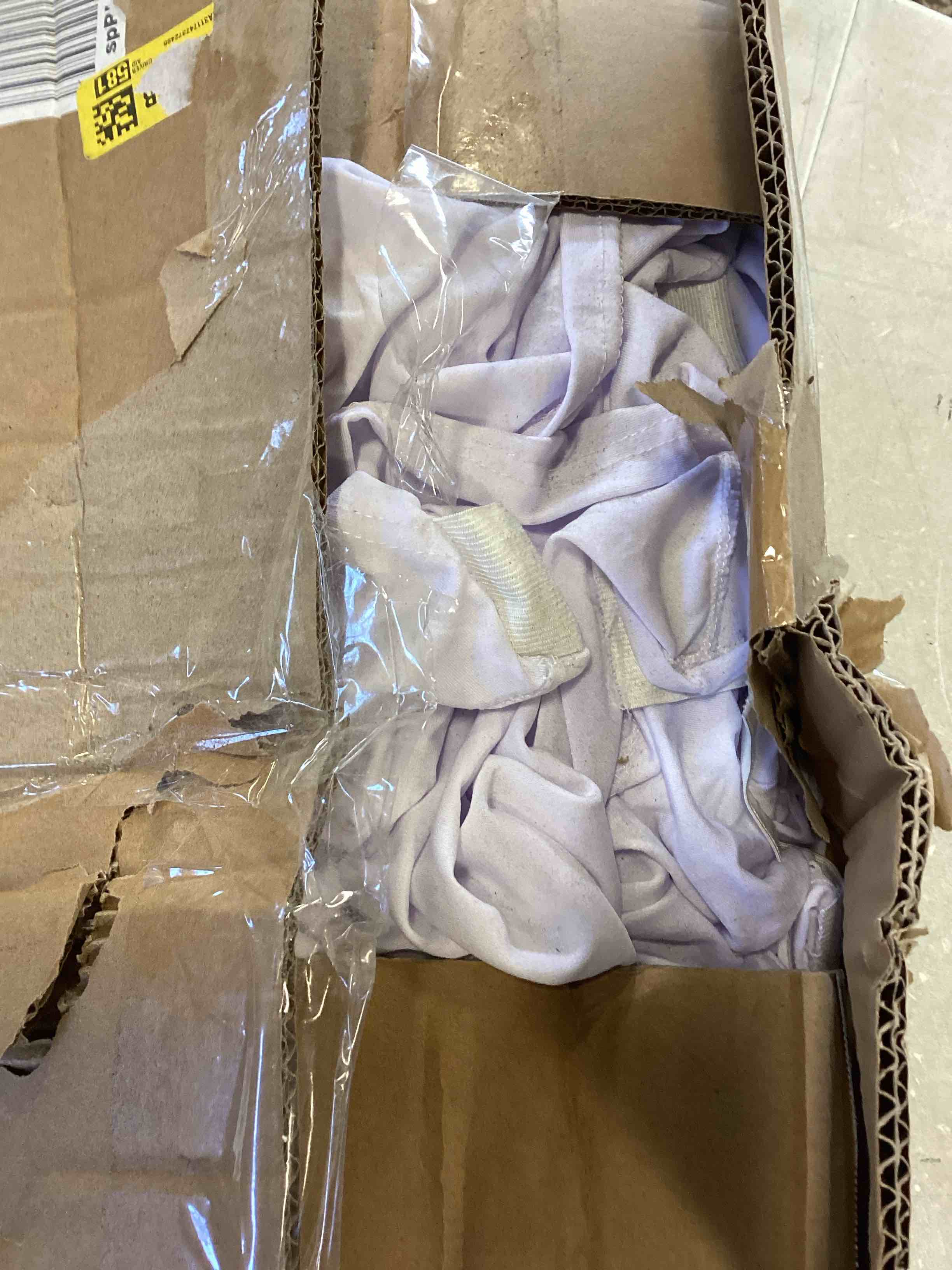 https://s3.amazonaws.com/lotting-images-prod/bidfta/BLU6598542_1719844970636.jpeg