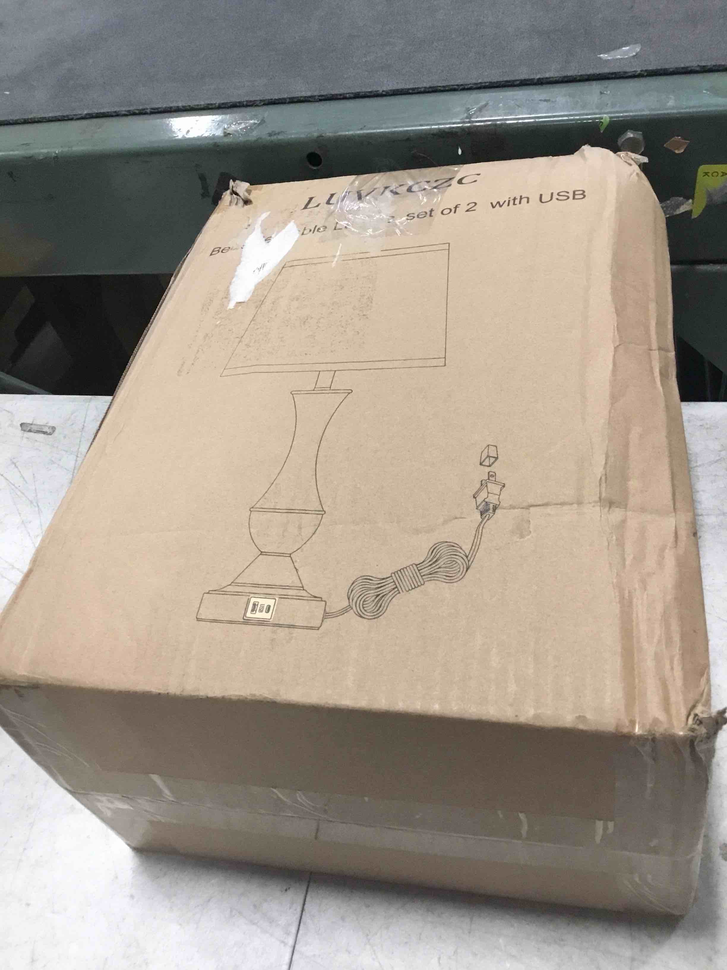 https://s3.amazonaws.com/lotting-images-prod/bidfta/BLU6600141_1719403287261.jpeg