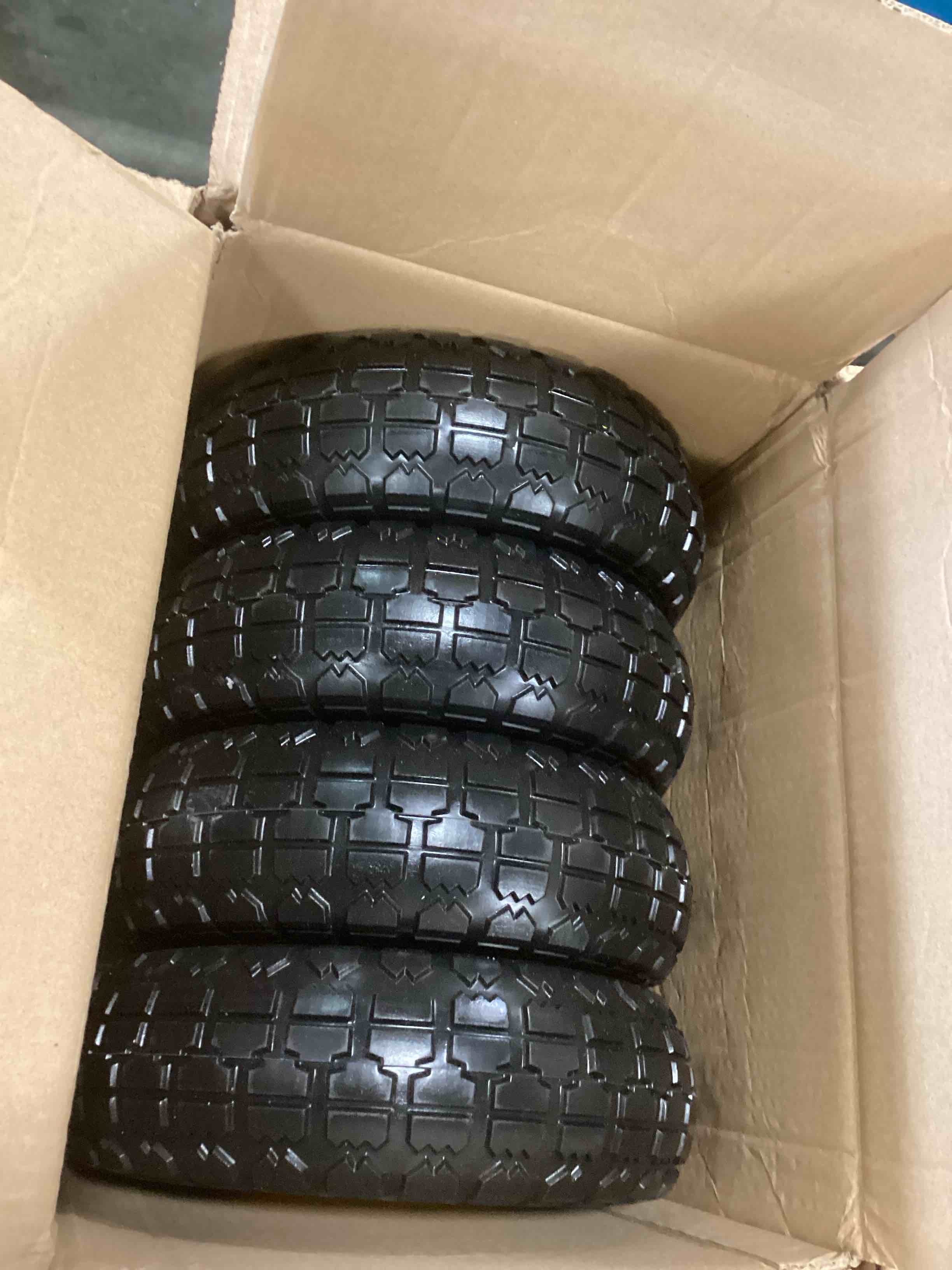 https://s3.amazonaws.com/lotting-images-prod/bidfta/BLU6602122_1718890875060.jpeg