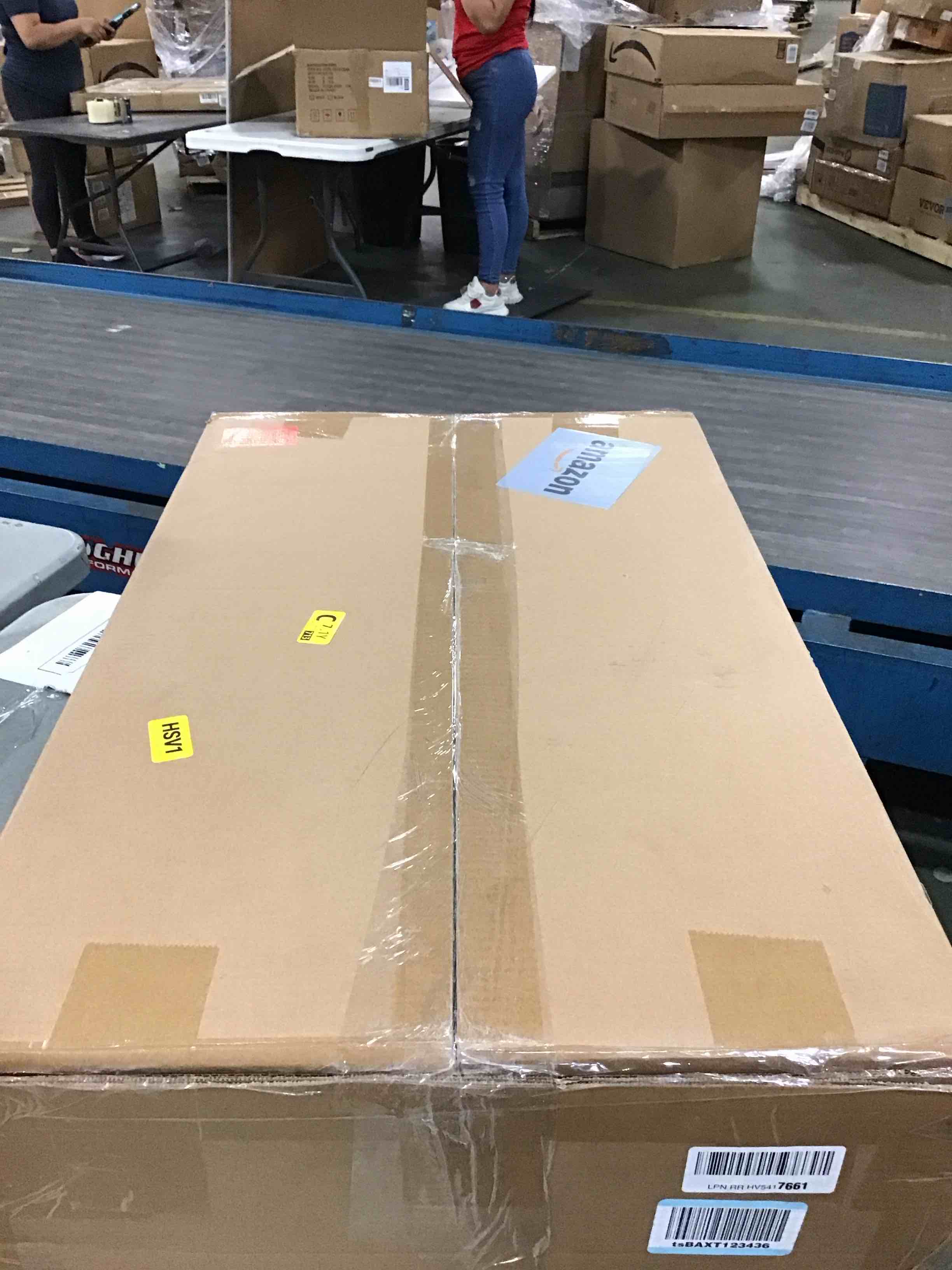 https://s3.amazonaws.com/lotting-images-prod/bidfta/BLU6602927_1719287312742.jpeg