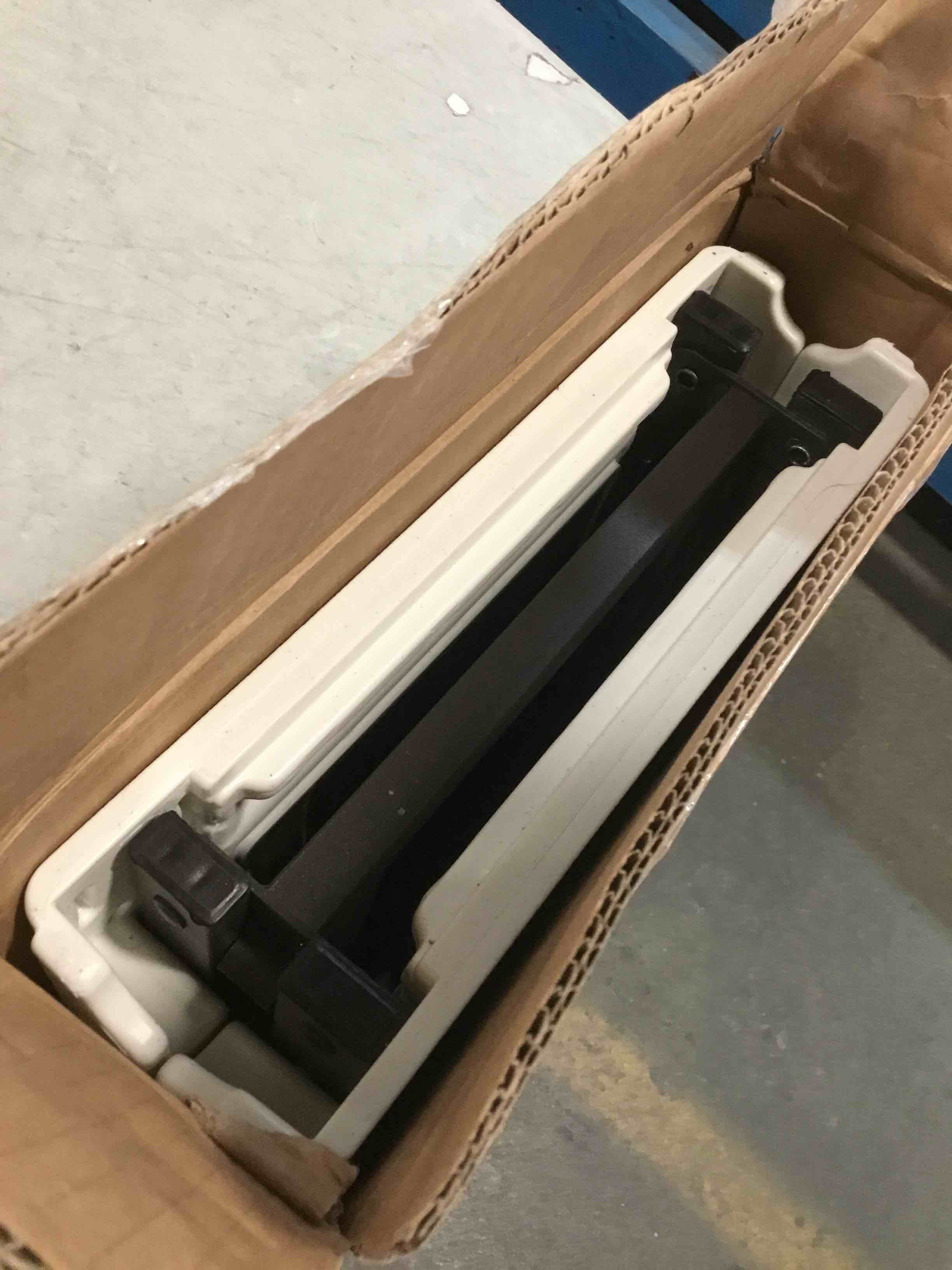 https://s3.amazonaws.com/lotting-images-prod/bidfta/BLU6603601_1719235918116.jpeg