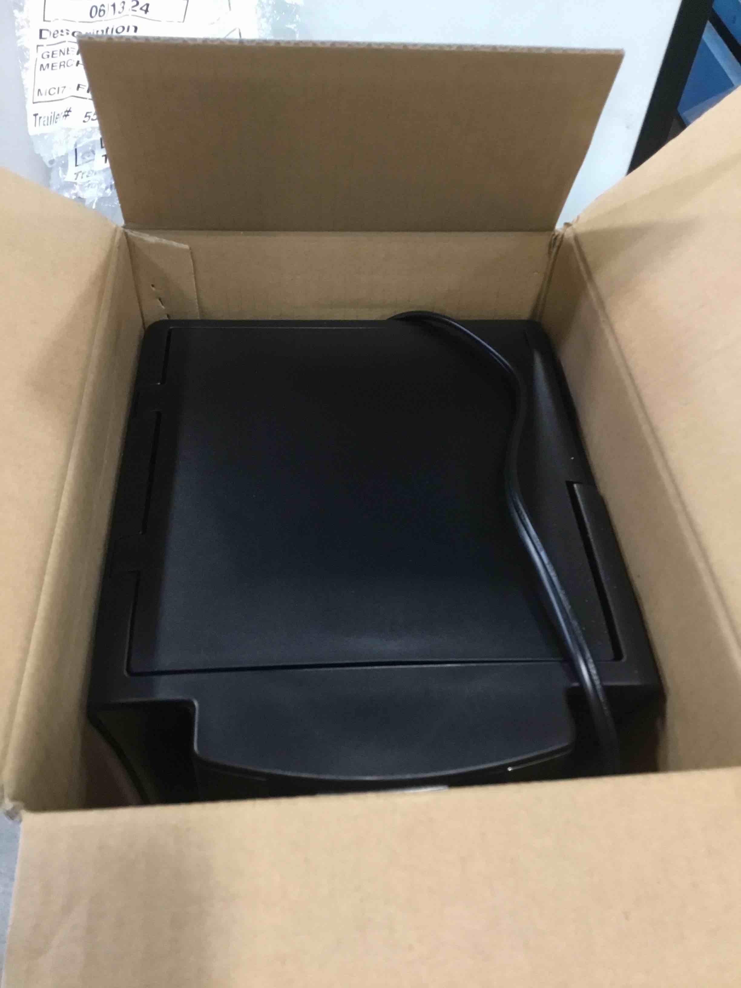 https://s3.amazonaws.com/lotting-images-prod/bidfta/BLU6603702_1719251696421.jpeg