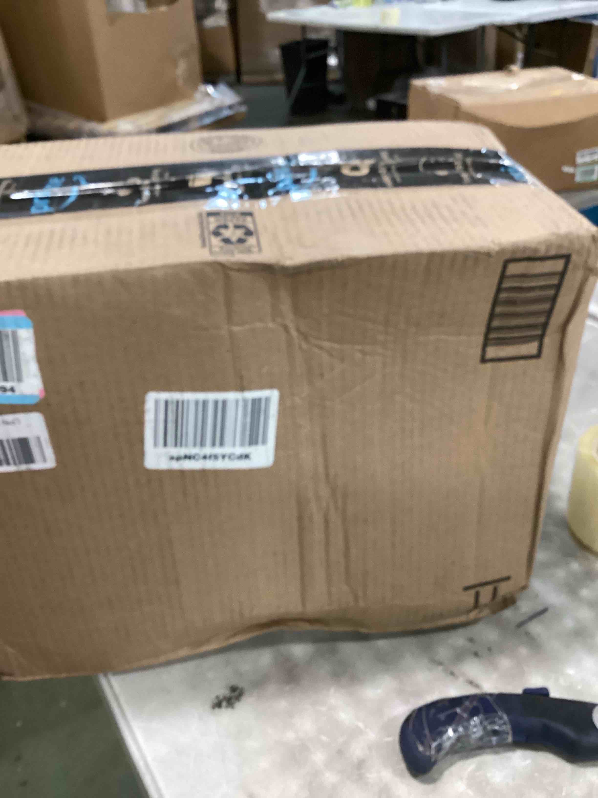 https://s3.amazonaws.com/lotting-images-prod/bidfta/BLU6604165_1719360697949.jpeg