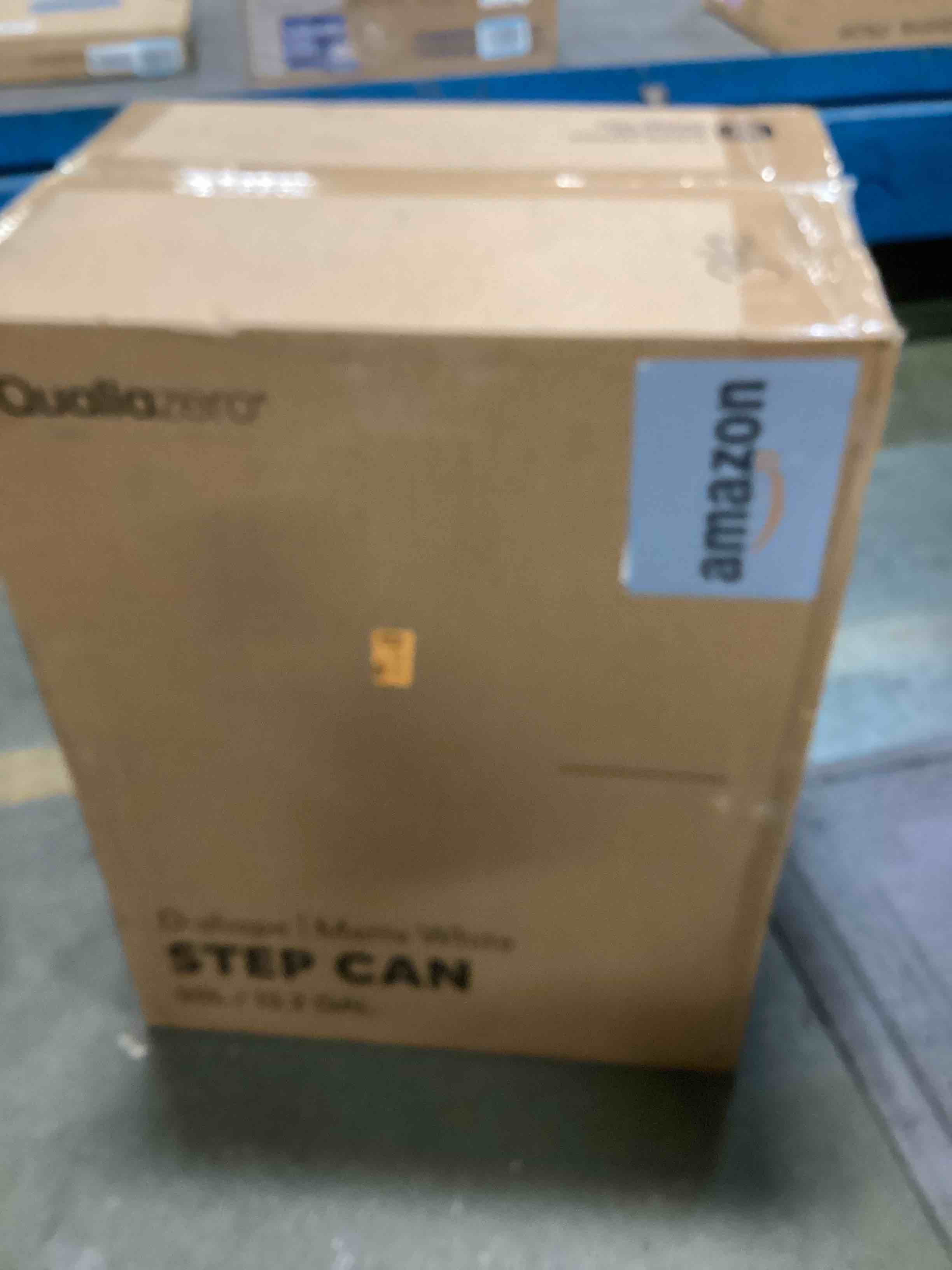 https://s3.amazonaws.com/lotting-images-prod/bidfta/BLU6604211_1719370033385.jpeg