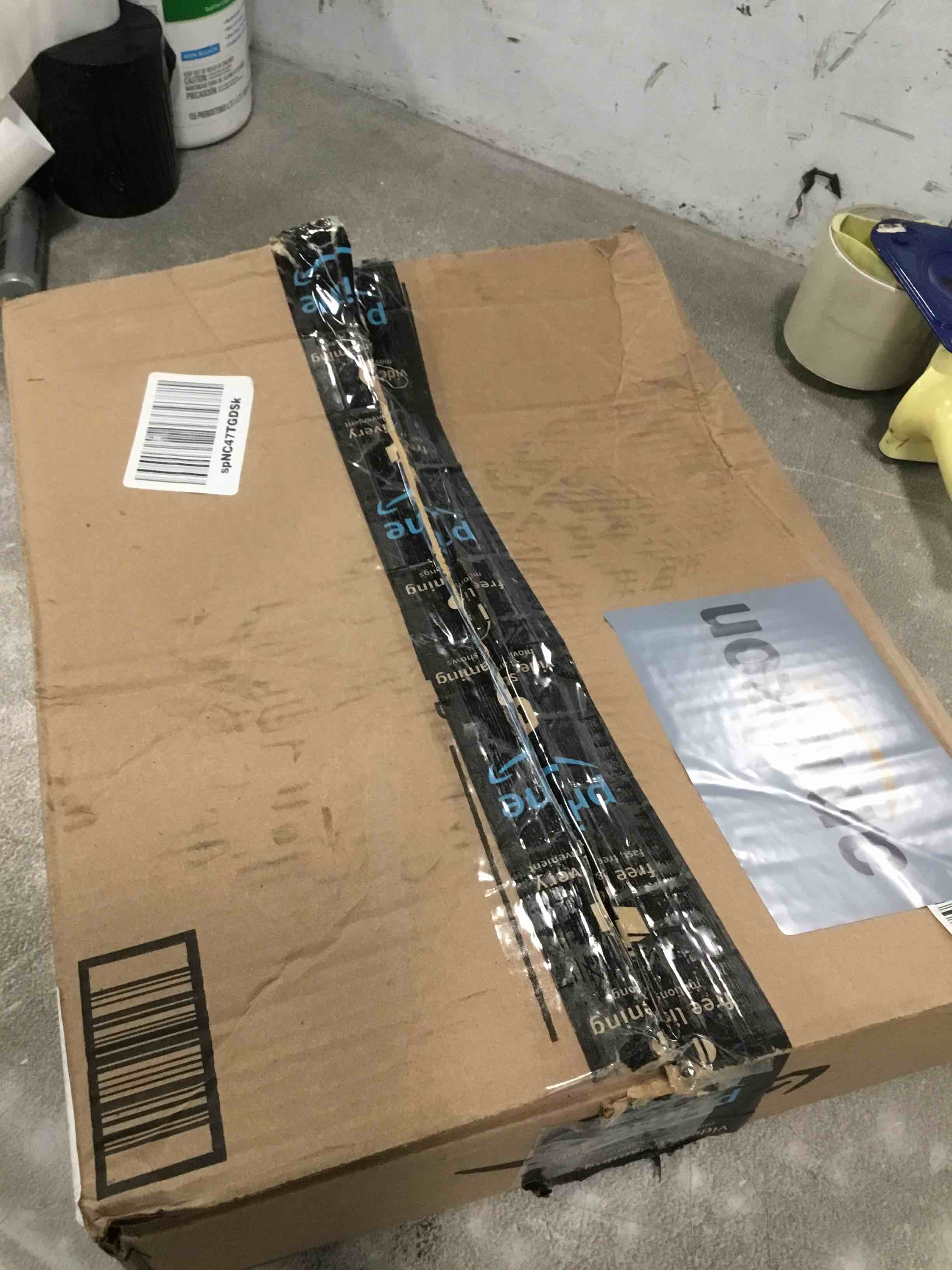 https://s3.amazonaws.com/lotting-images-prod/bidfta/BLU6604886_1719574267247.jpeg
