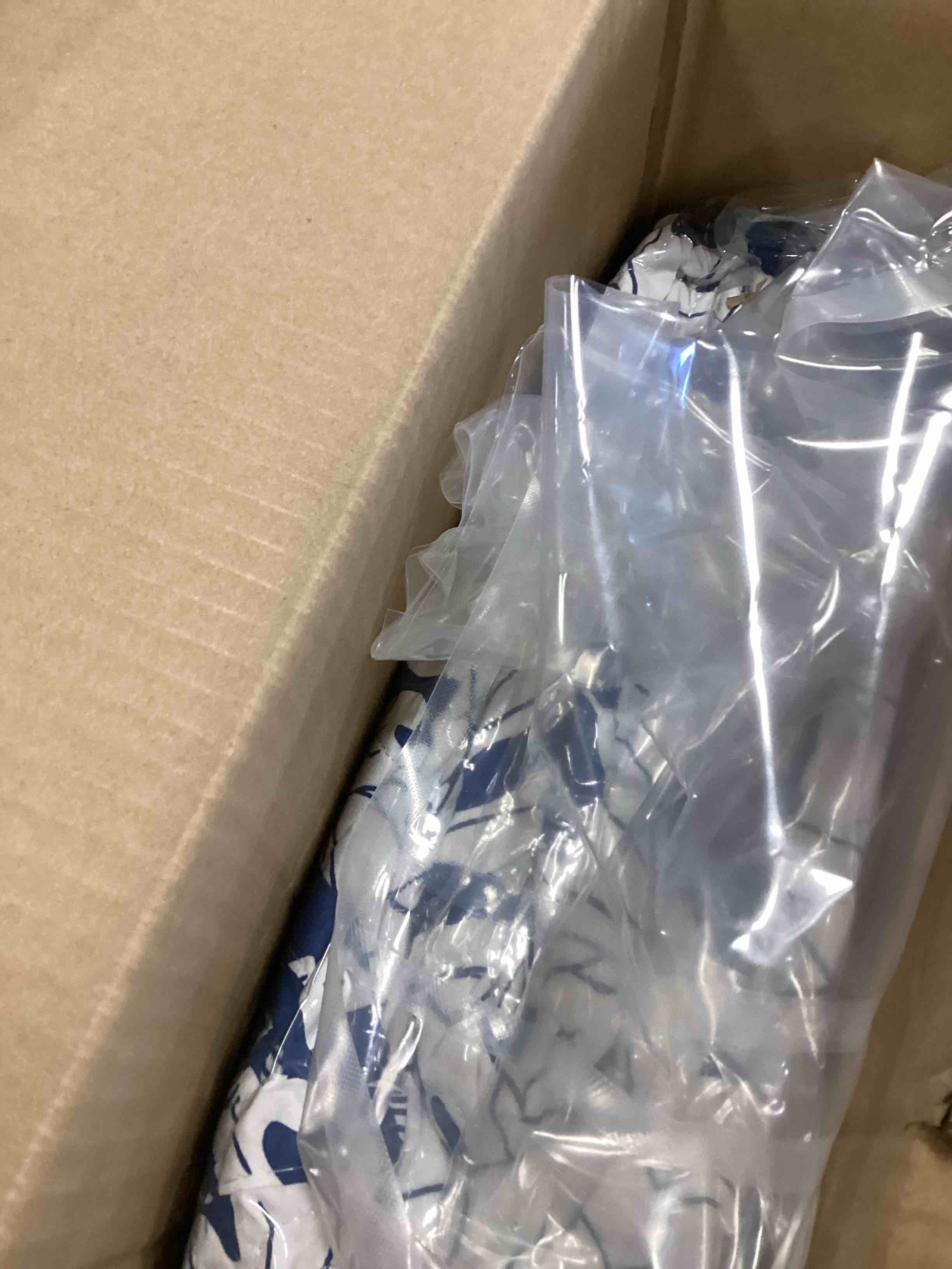 https://s3.amazonaws.com/lotting-images-prod/bidfta/BLU6607267_1719250483669.jpeg