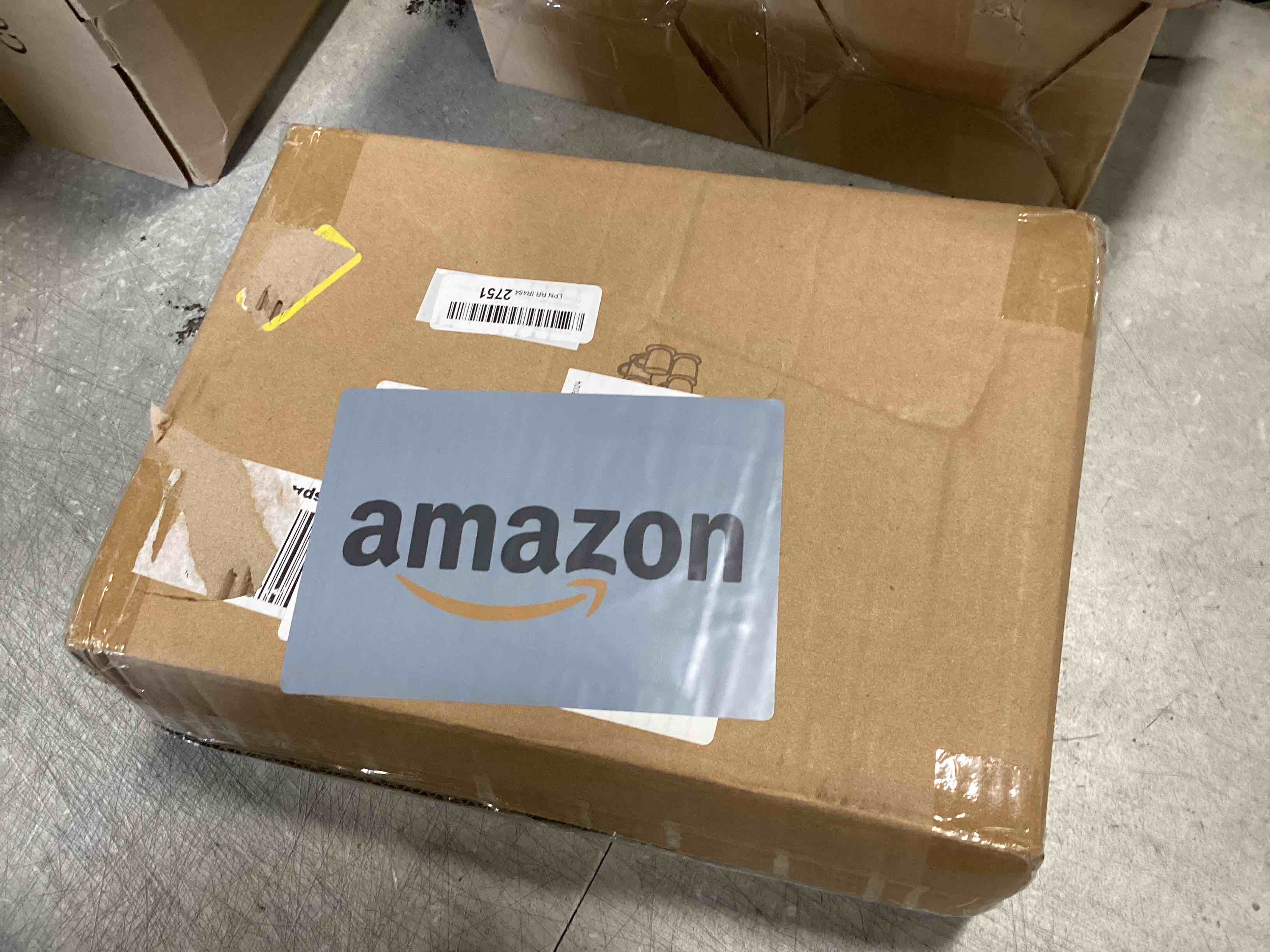 https://s3.amazonaws.com/lotting-images-prod/bidfta/BLU6607687_1719491563308.jpeg