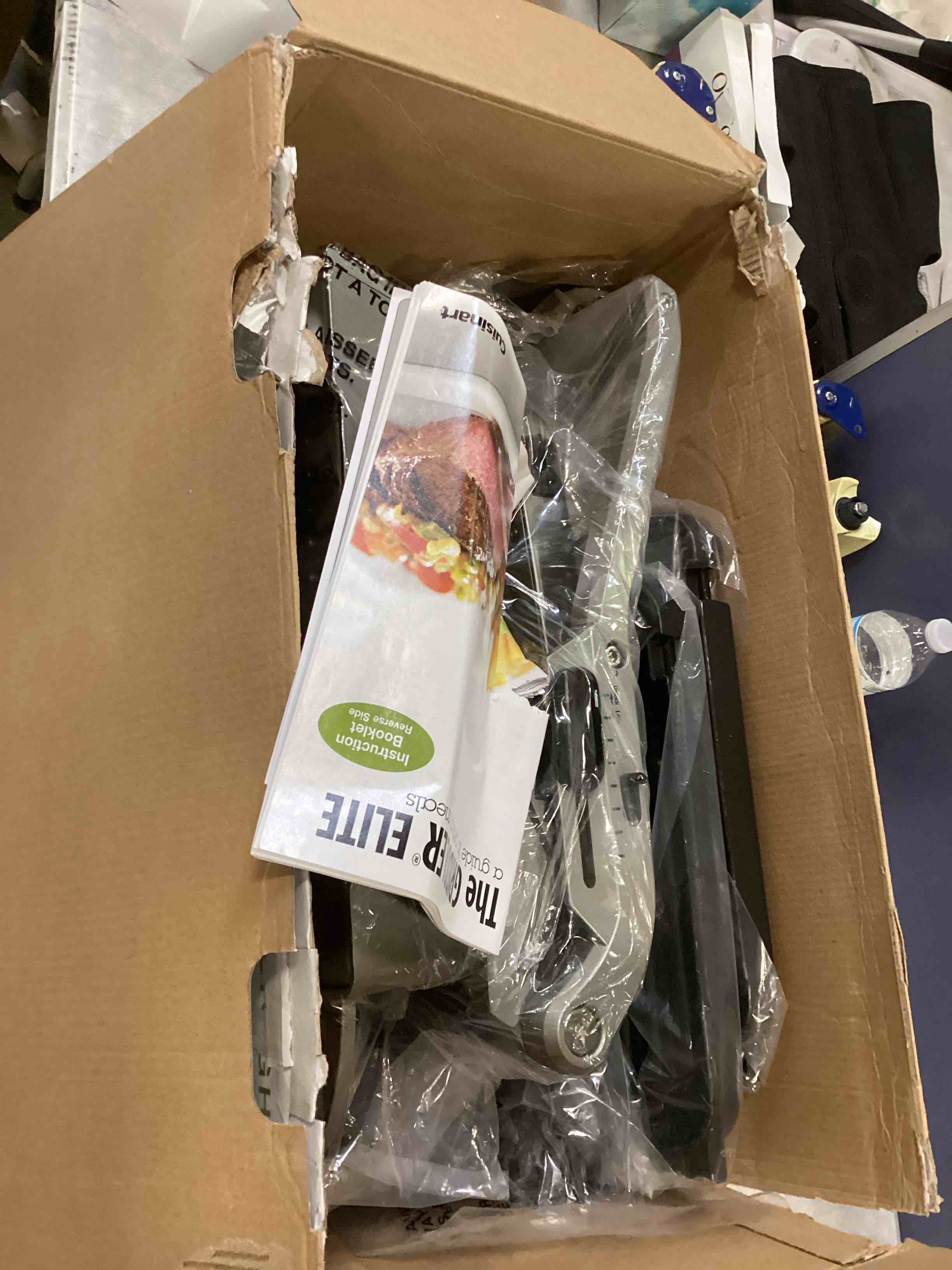 https://s3.amazonaws.com/lotting-images-prod/bidfta/BLU6607992_1717616492507.jpeg
