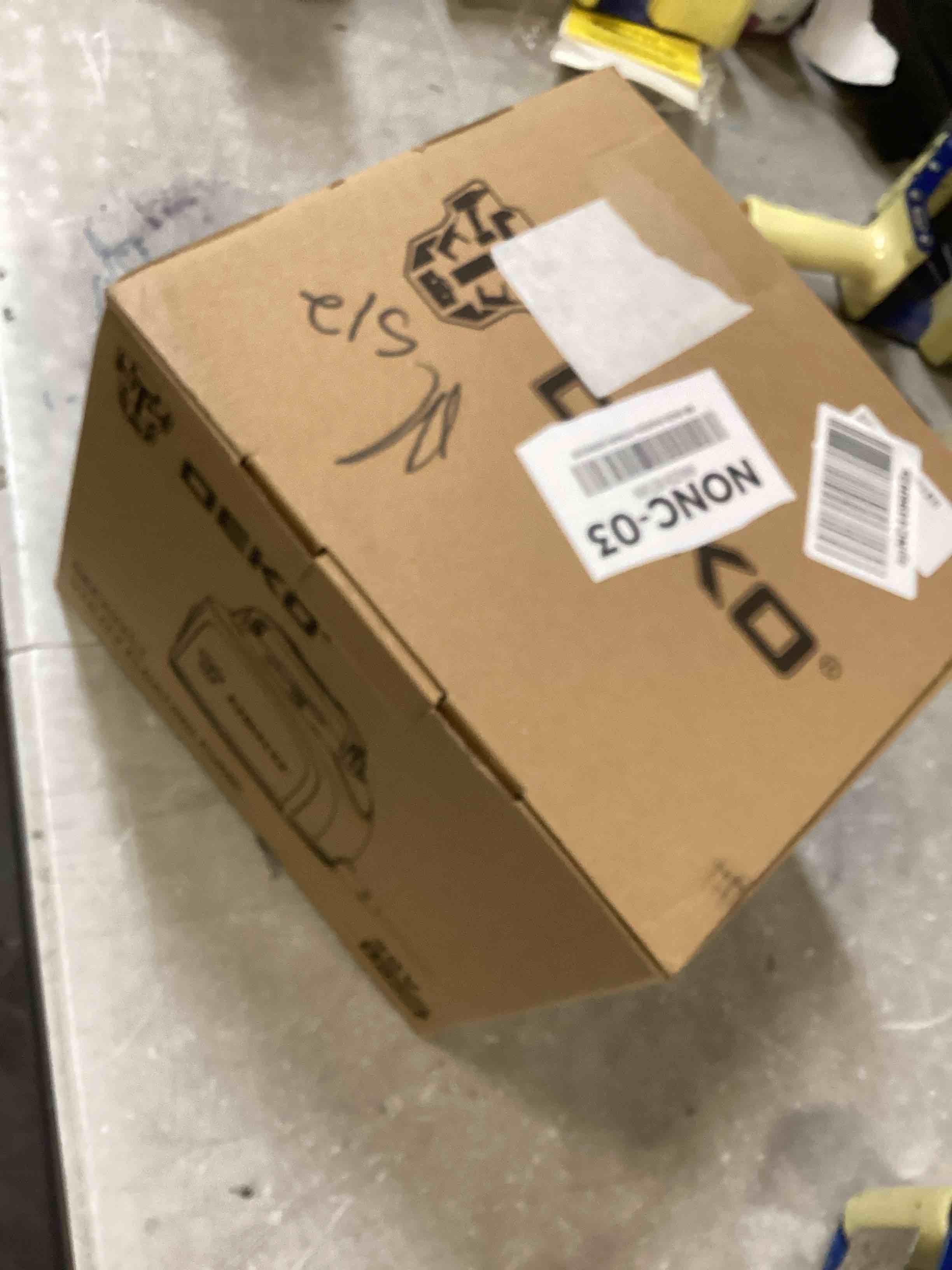 https://s3.amazonaws.com/lotting-images-prod/bidfta/BLU6608002_1717617835952.jpeg