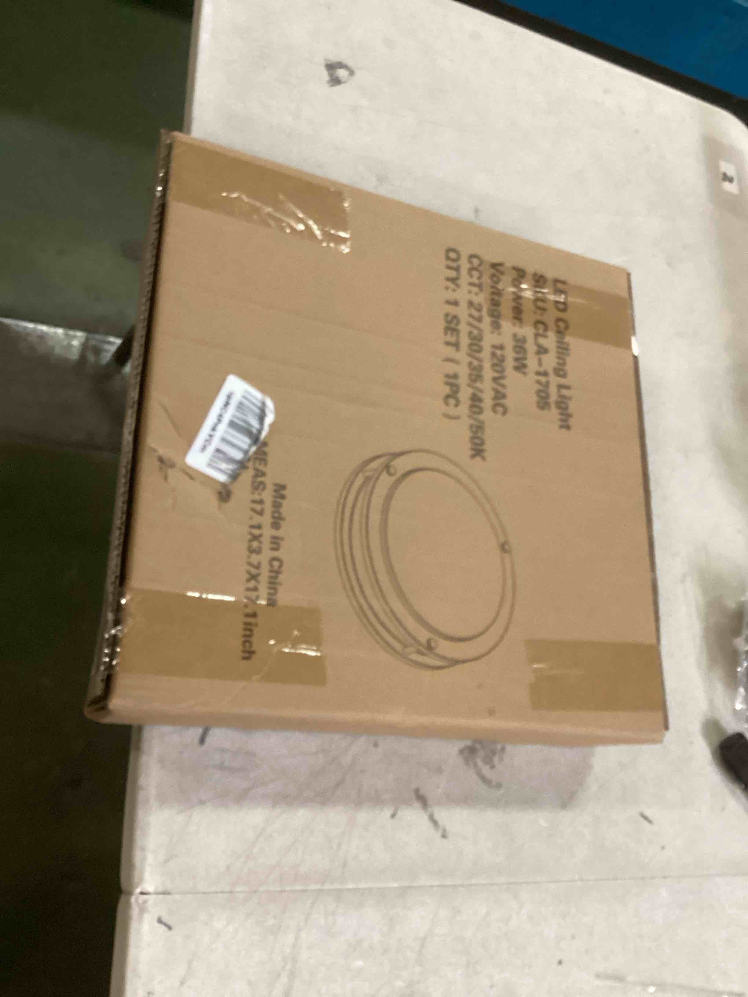 https://s3.amazonaws.com/lotting-images-prod/bidfta/BLU6608207_1717783175012.jpeg