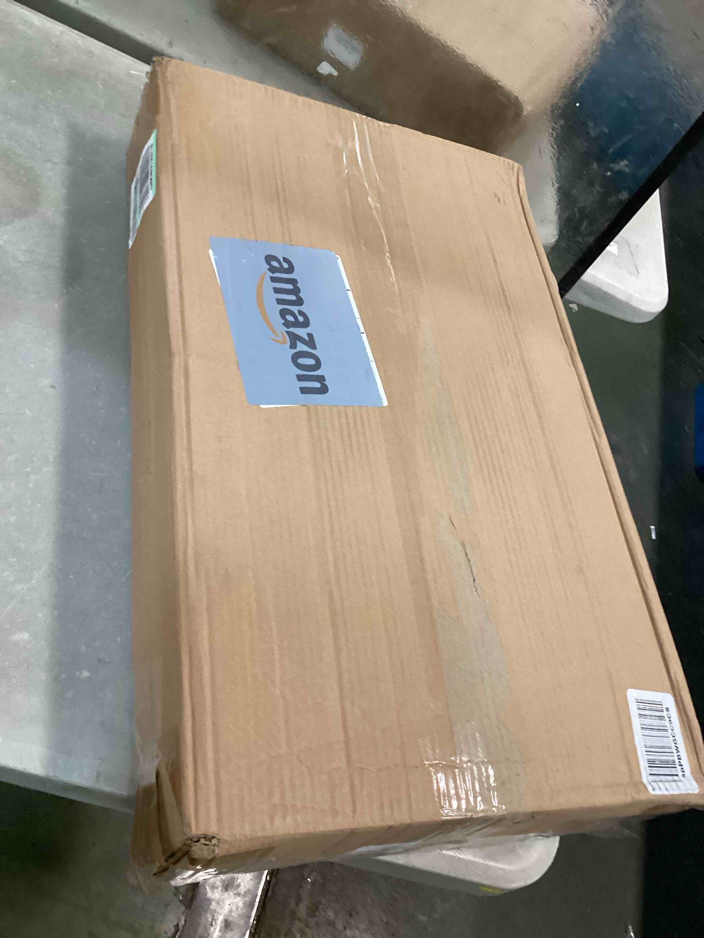 https://s3.amazonaws.com/lotting-images-prod/bidfta/BLU6608728_1718463214807.jpeg