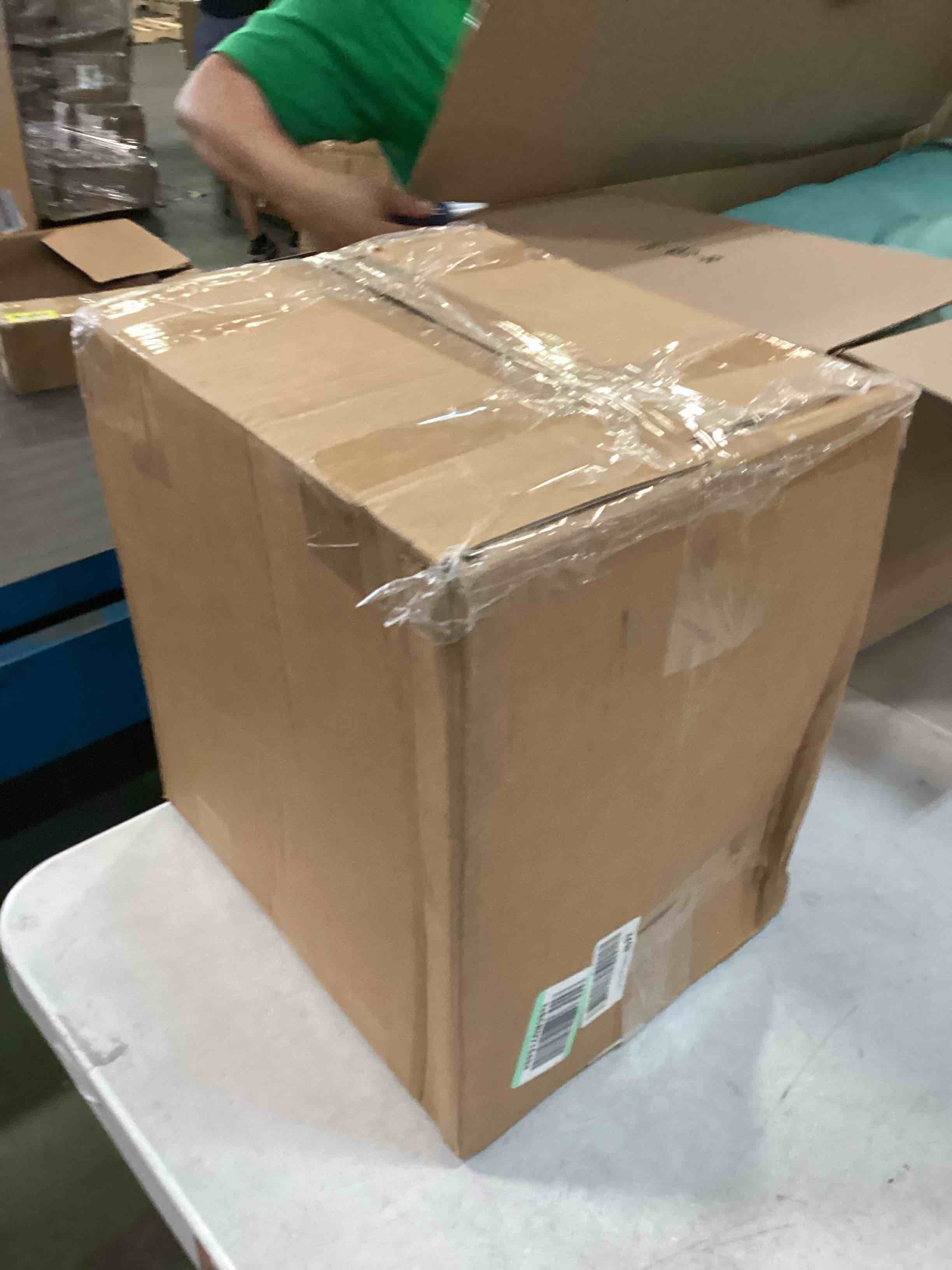 https://s3.amazonaws.com/lotting-images-prod/bidfta/BLU6608953_1718827102258.jpeg