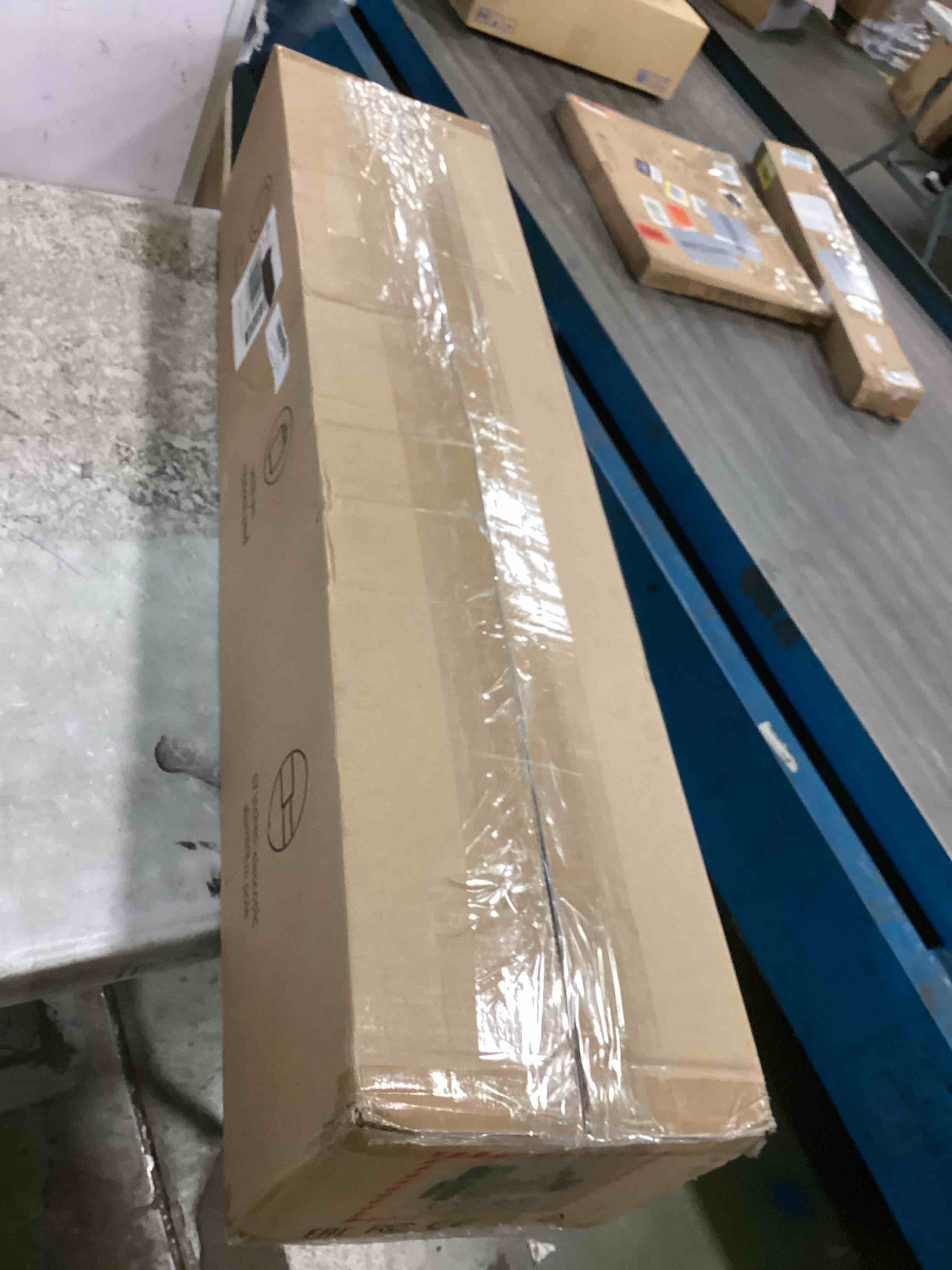 https://s3.amazonaws.com/lotting-images-prod/bidfta/BLU6609117_1719229331753.jpeg