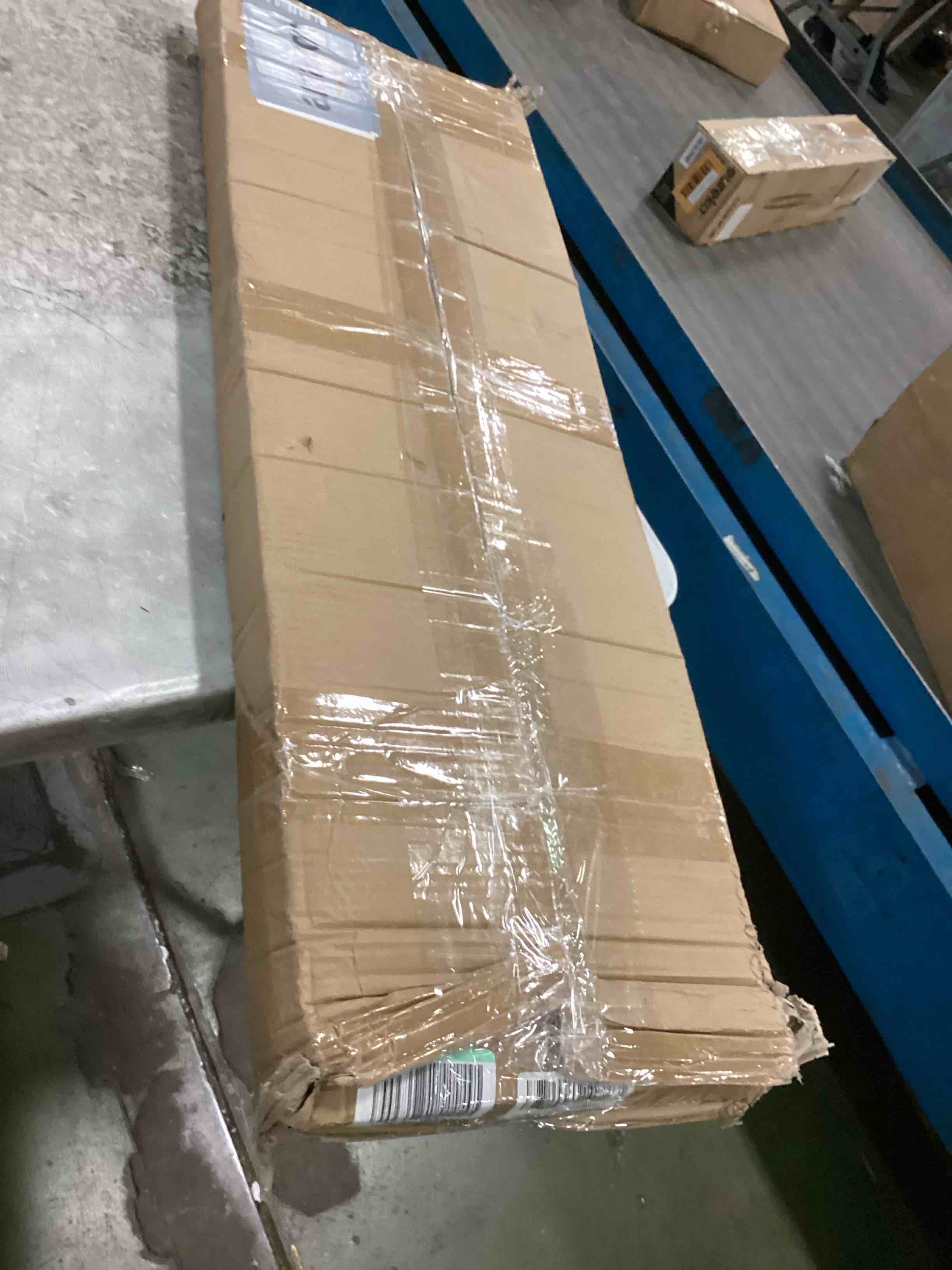 https://s3.amazonaws.com/lotting-images-prod/bidfta/BLU6609123_1719229898920.jpeg