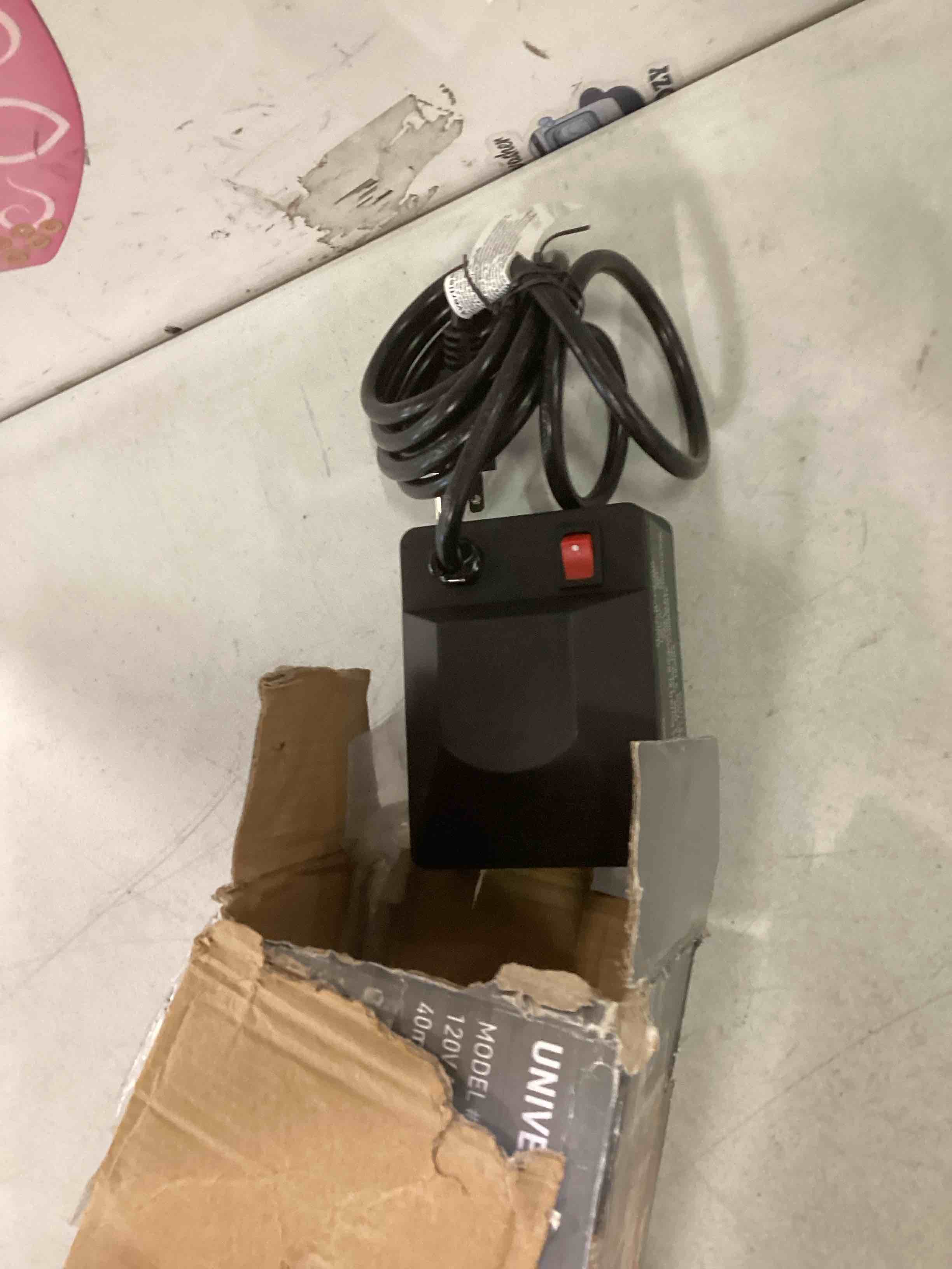 https://s3.amazonaws.com/lotting-images-prod/bidfta/BLU6609392_1719325876337.jpeg