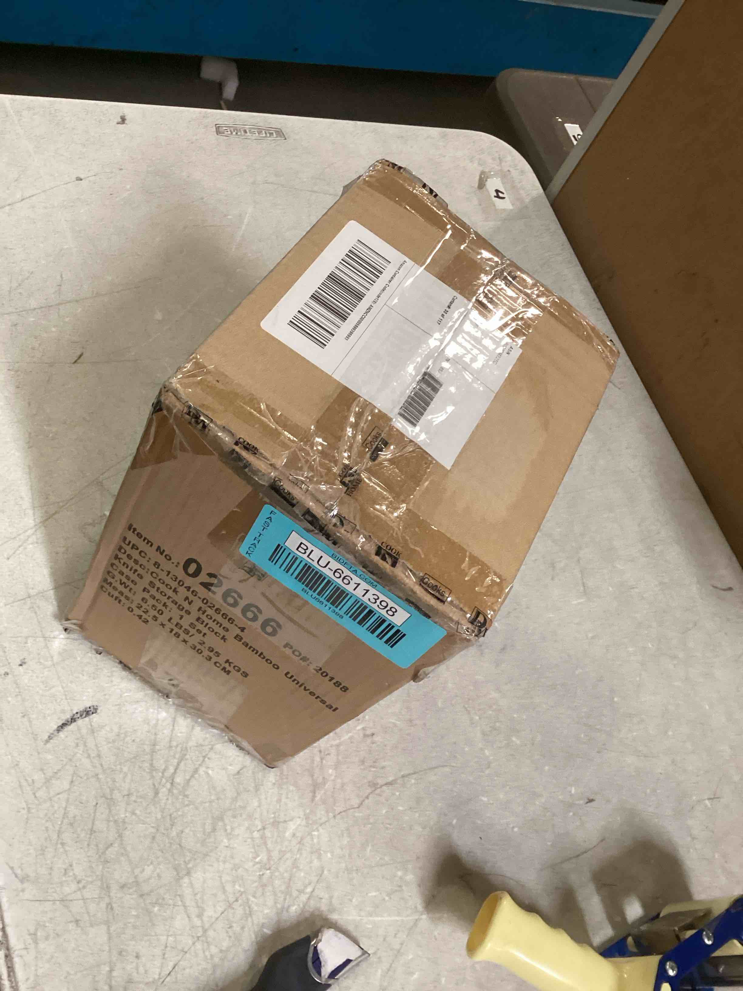 https://s3.amazonaws.com/lotting-images-prod/bidfta/BLU6611398_1718116284409.jpeg