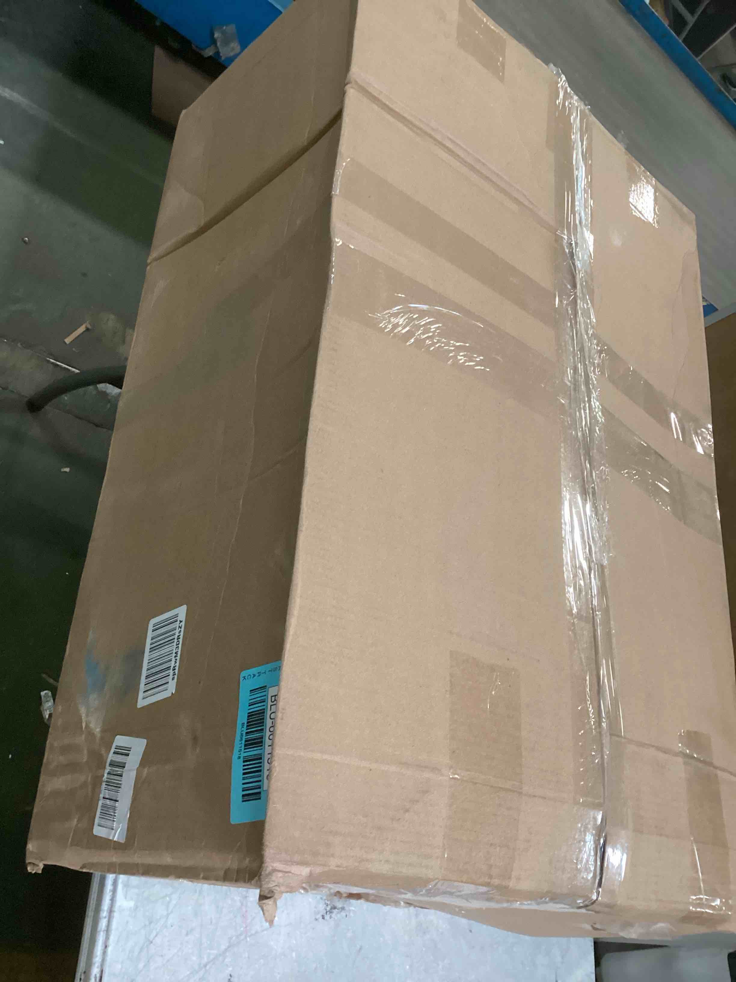 https://s3.amazonaws.com/lotting-images-prod/bidfta/BLU6611518_1718134185562.jpeg