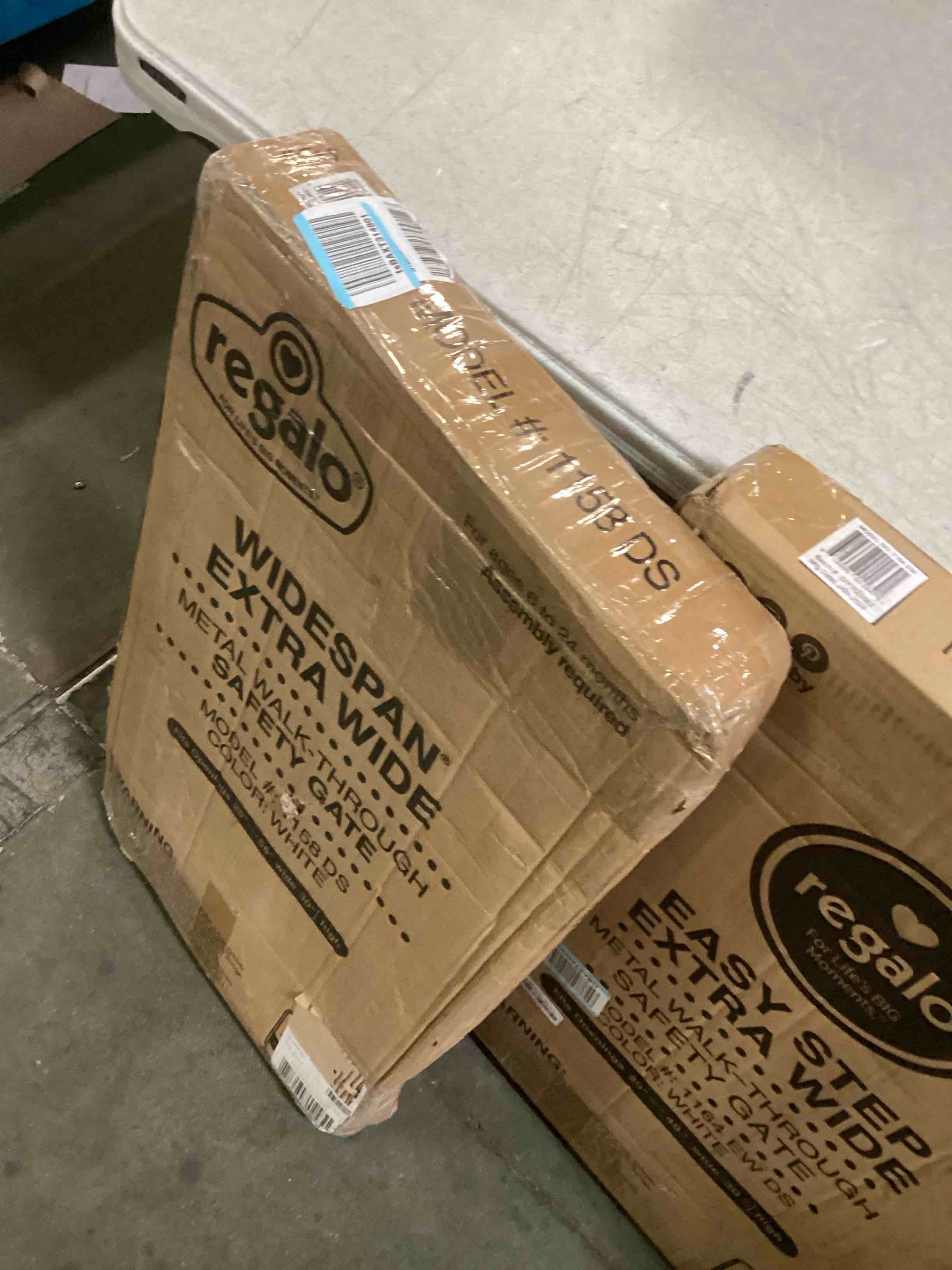 https://s3.amazonaws.com/lotting-images-prod/bidfta/BLU6611525_1718134916601.jpeg