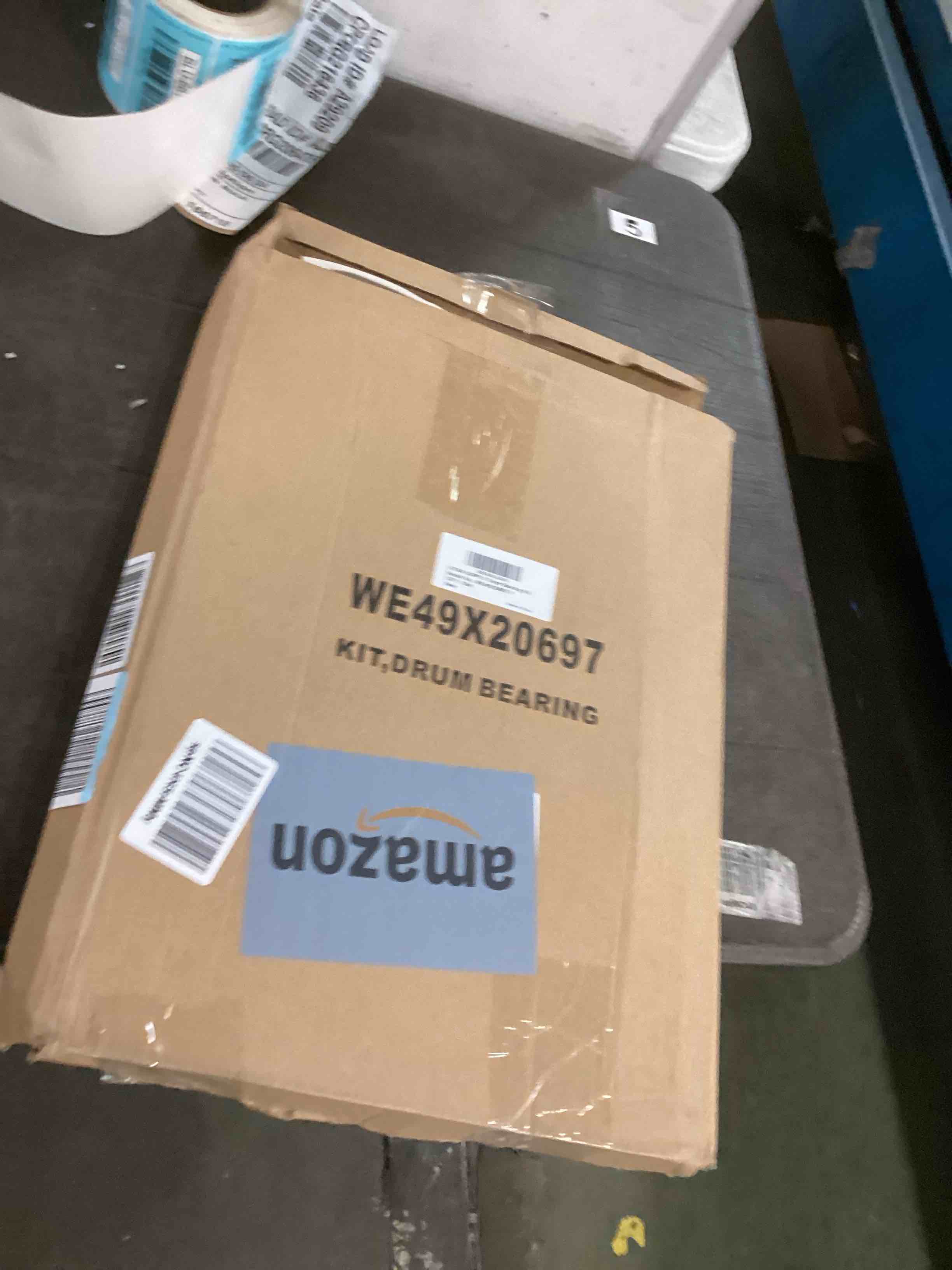 https://s3.amazonaws.com/lotting-images-prod/bidfta/BLU6611559_1718191188139.jpeg