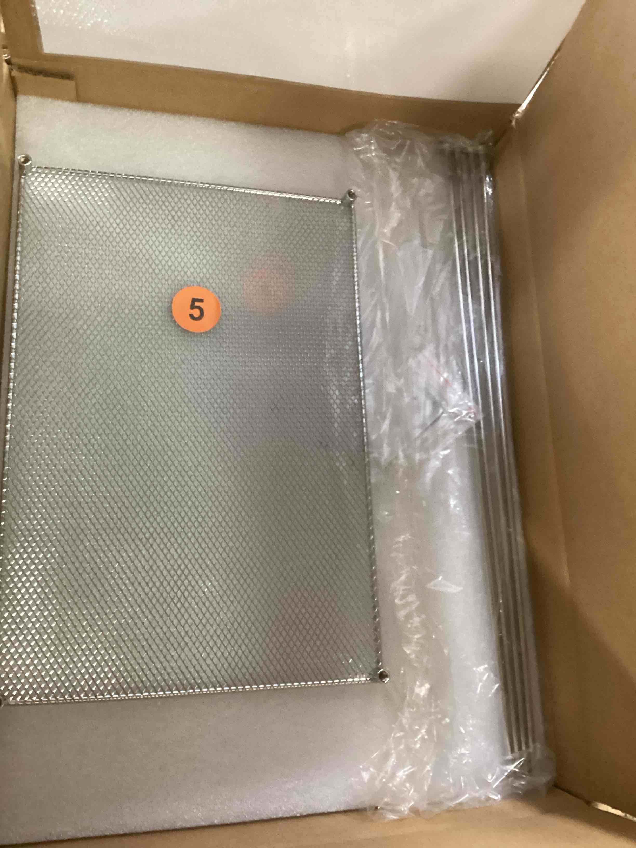 https://s3.amazonaws.com/lotting-images-prod/bidfta/BLU6611770_1718222404659.jpeg
