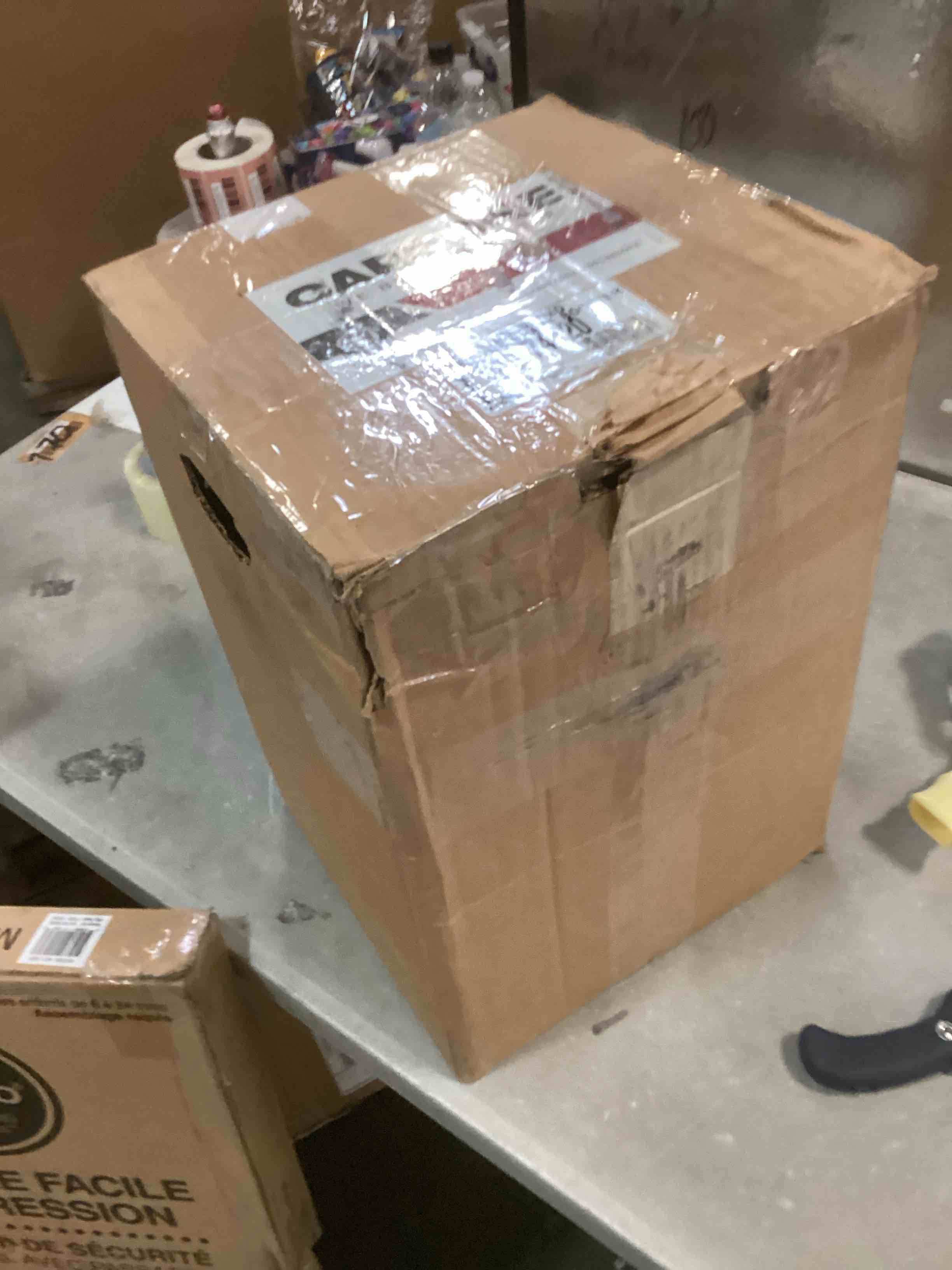 https://s3.amazonaws.com/lotting-images-prod/bidfta/BLU6612163_1718379108246.jpeg