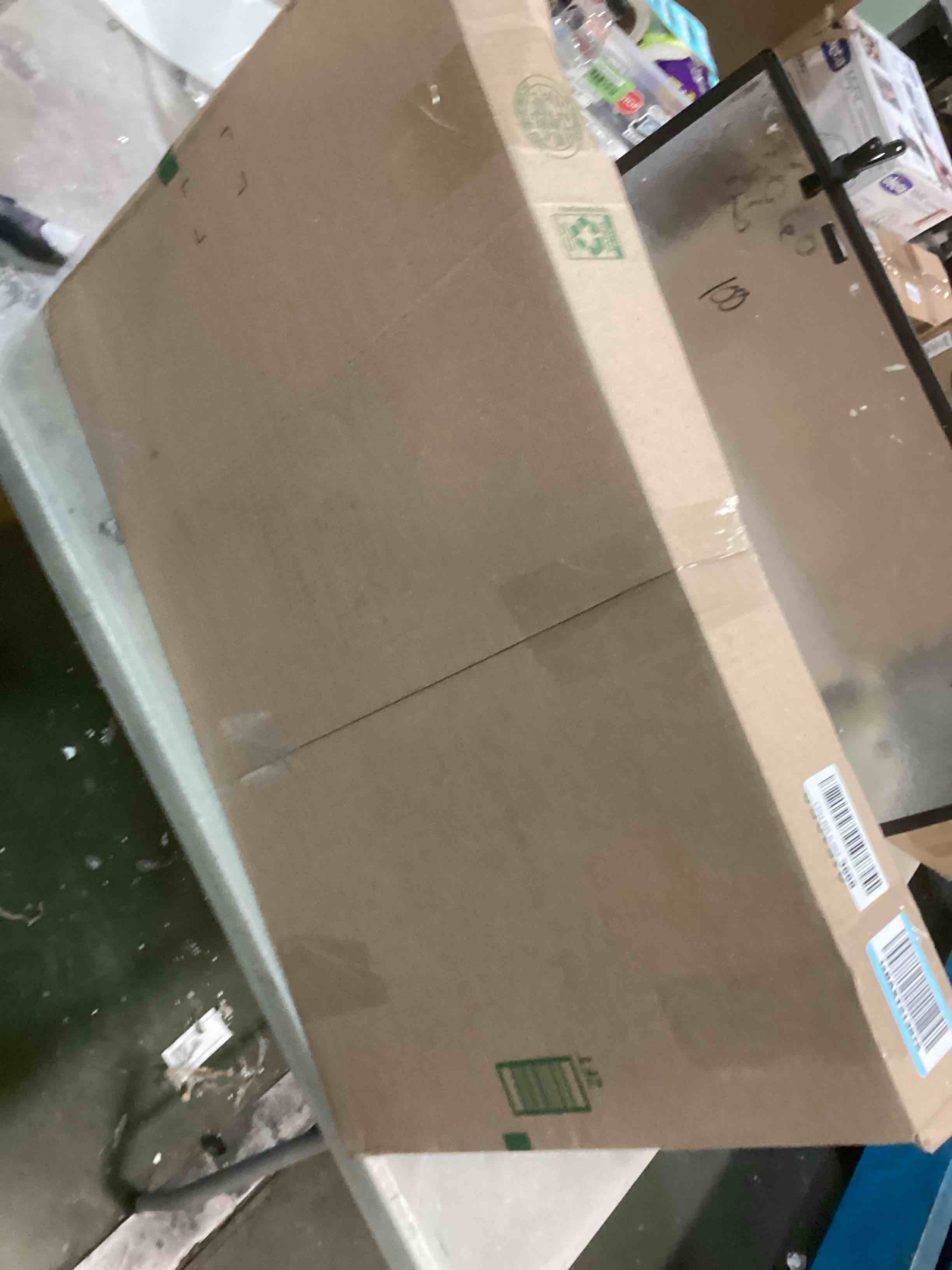 https://s3.amazonaws.com/lotting-images-prod/bidfta/BLU6612271_1718394697075.jpeg