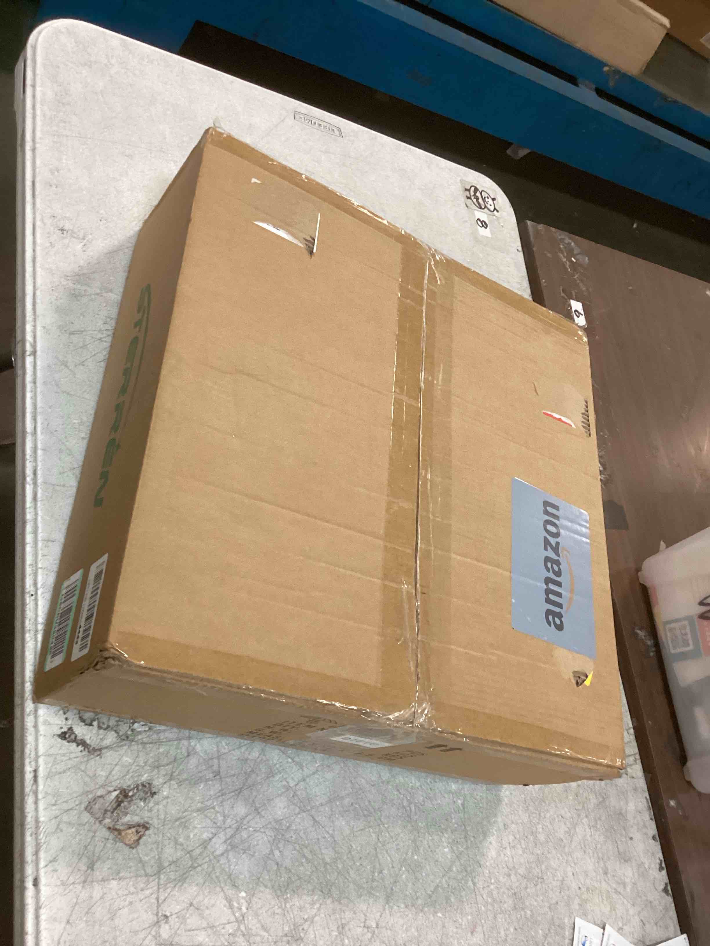 https://s3.amazonaws.com/lotting-images-prod/bidfta/BLU6612396_1718463019549.jpeg