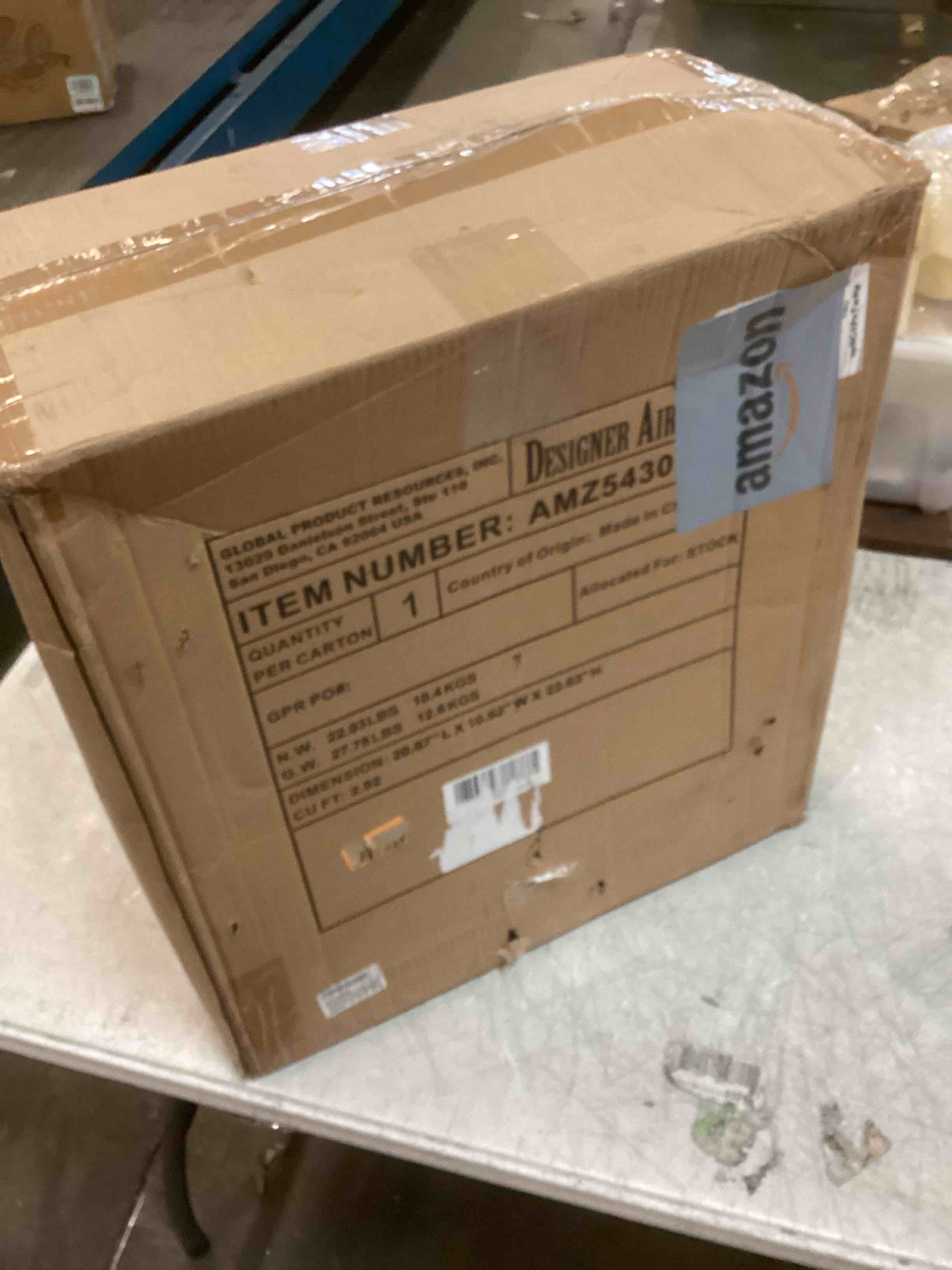 https://s3.amazonaws.com/lotting-images-prod/bidfta/BLU6612397_1718463113615.jpeg