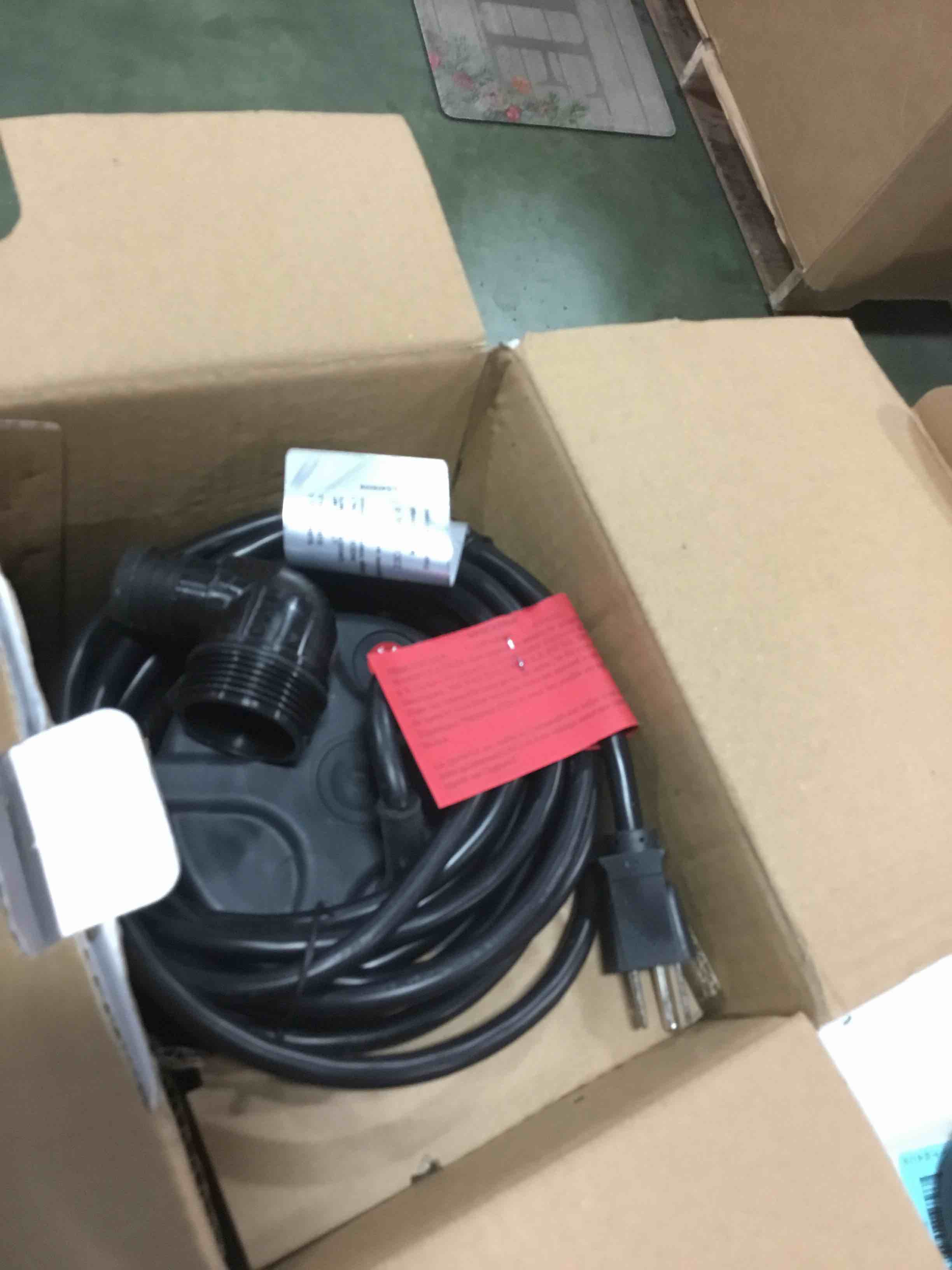 https://s3.amazonaws.com/lotting-images-prod/bidfta/BLU6613135_1717761258129.jpeg