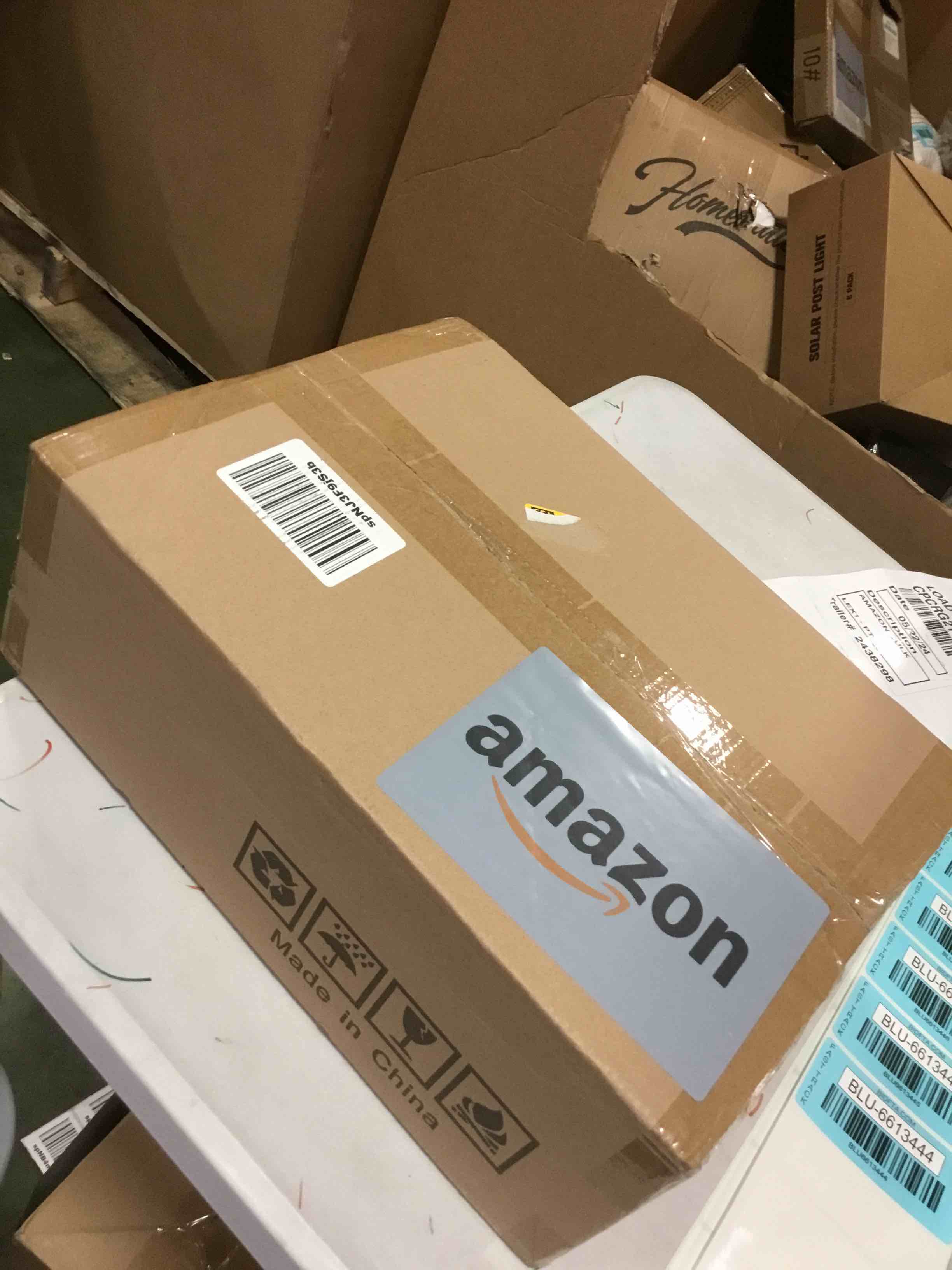 https://s3.amazonaws.com/lotting-images-prod/bidfta/BLU6613444_1717789208070.jpeg