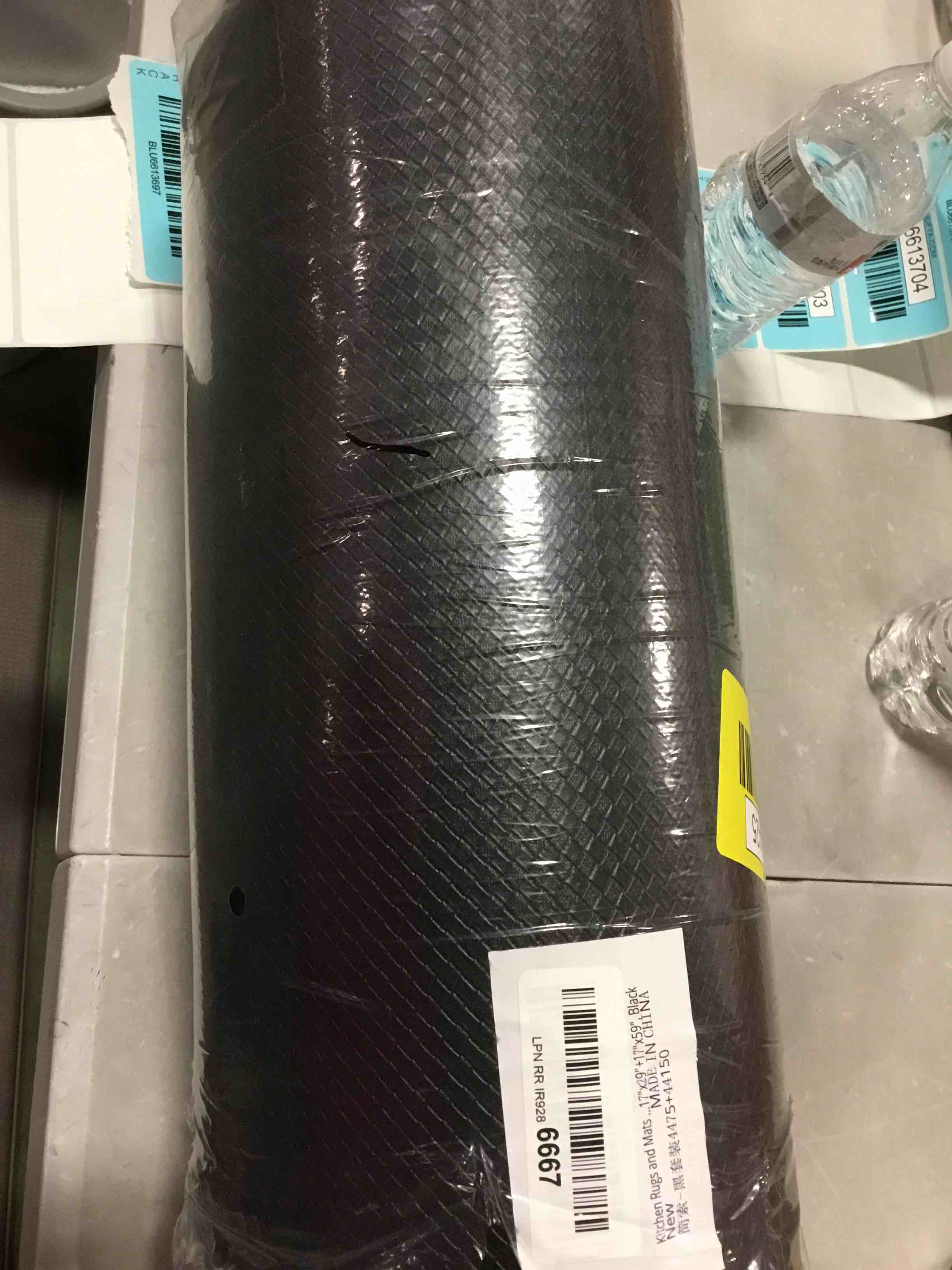 https://s3.amazonaws.com/lotting-images-prod/bidfta/BLU6613697_1718103965295.jpeg