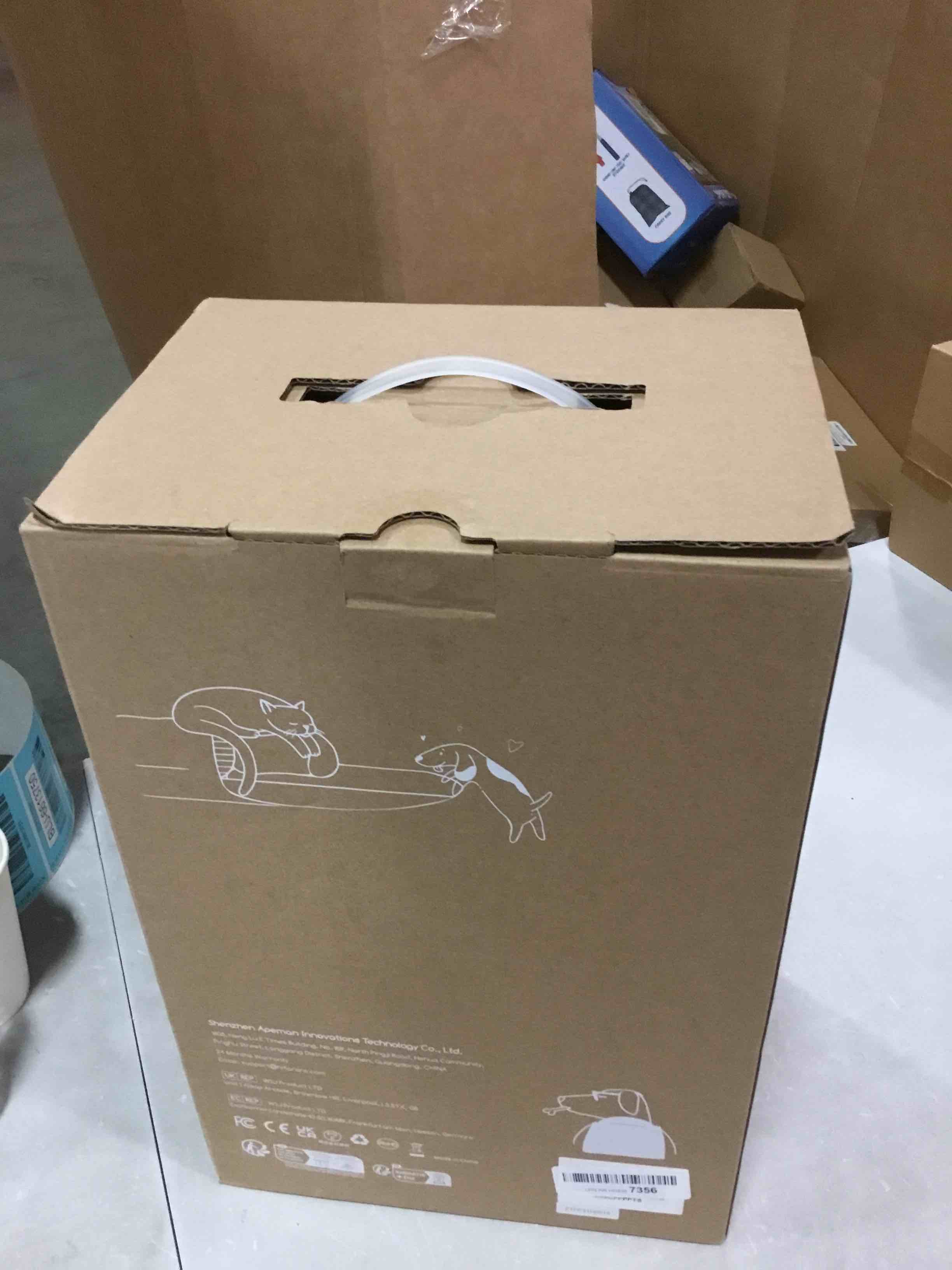 https://s3.amazonaws.com/lotting-images-prod/bidfta/BLU6613742_1718107103901.jpeg