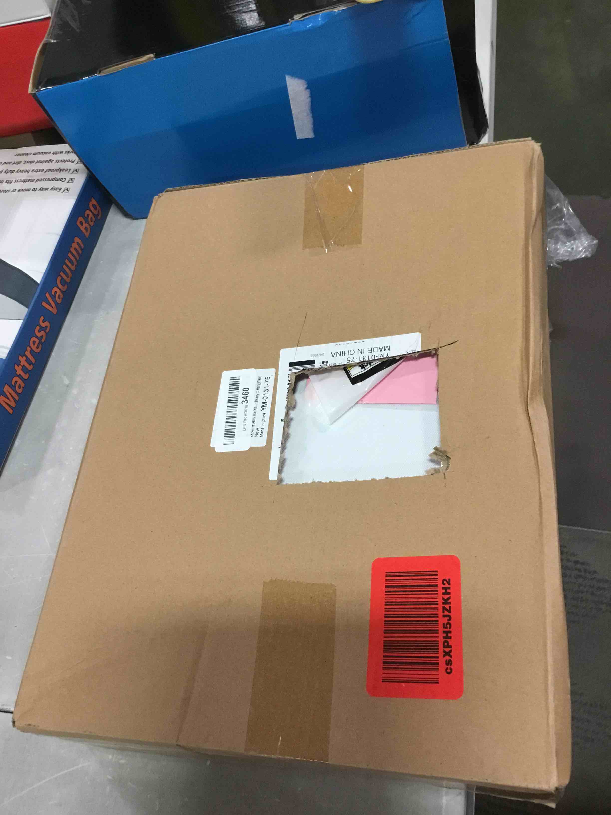 https://s3.amazonaws.com/lotting-images-prod/bidfta/BLU6613754_1718108206482.jpeg