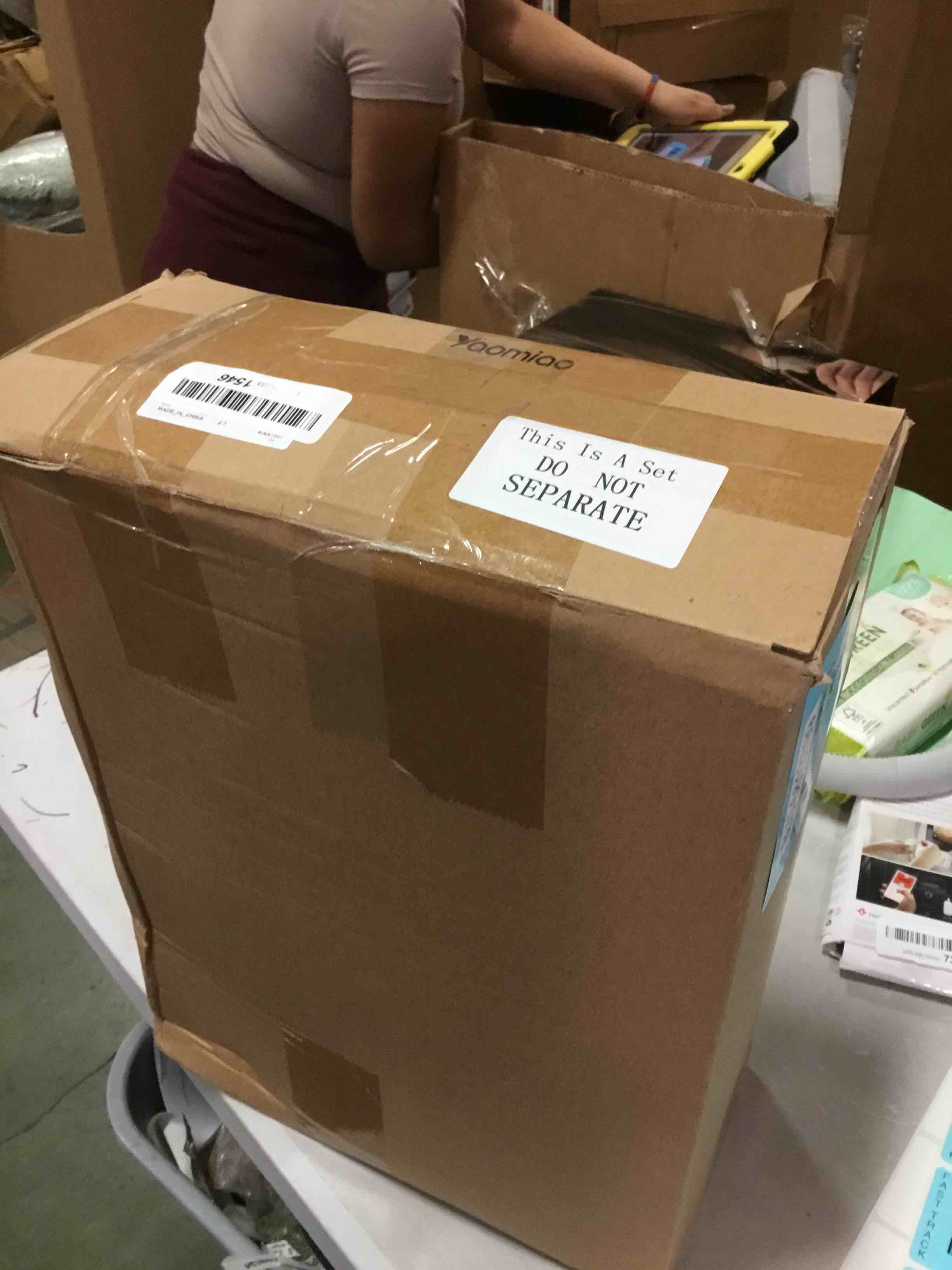 https://s3.amazonaws.com/lotting-images-prod/bidfta/BLU6613799_1718110986833.jpeg