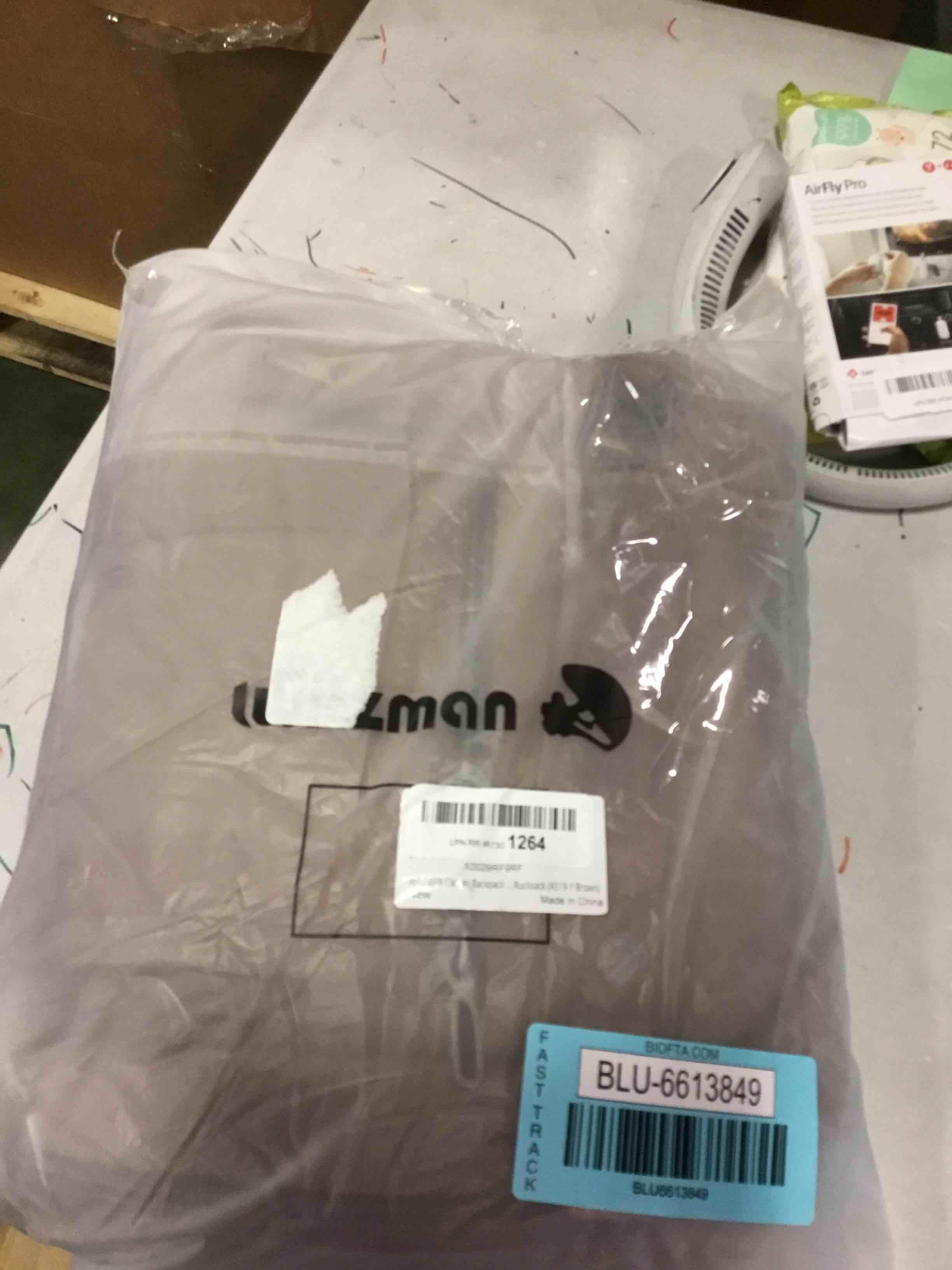 https://s3.amazonaws.com/lotting-images-prod/bidfta/BLU6613849_1718115732895.jpeg