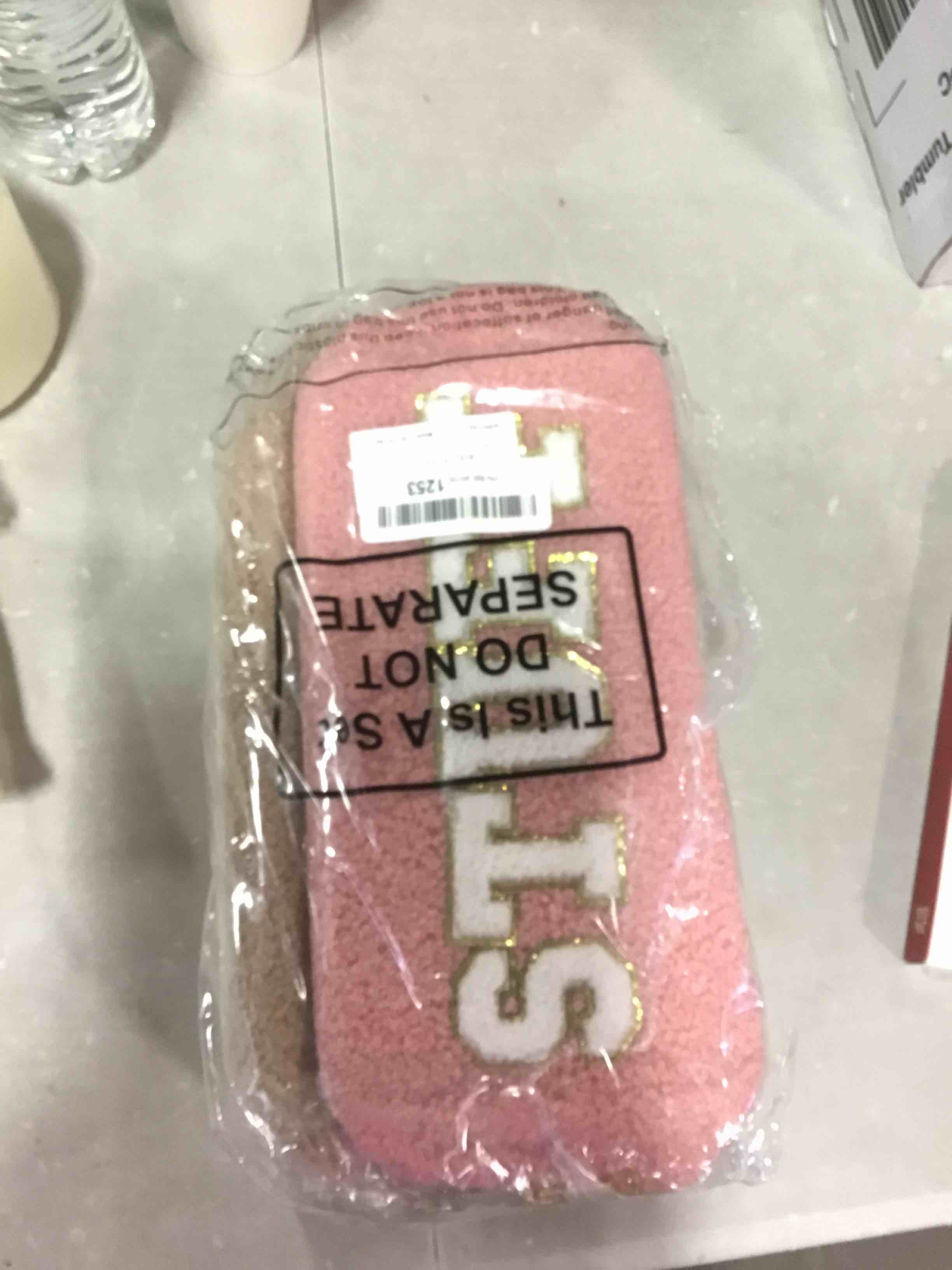 https://s3.amazonaws.com/lotting-images-prod/bidfta/BLU6613859_1718116171075.jpeg