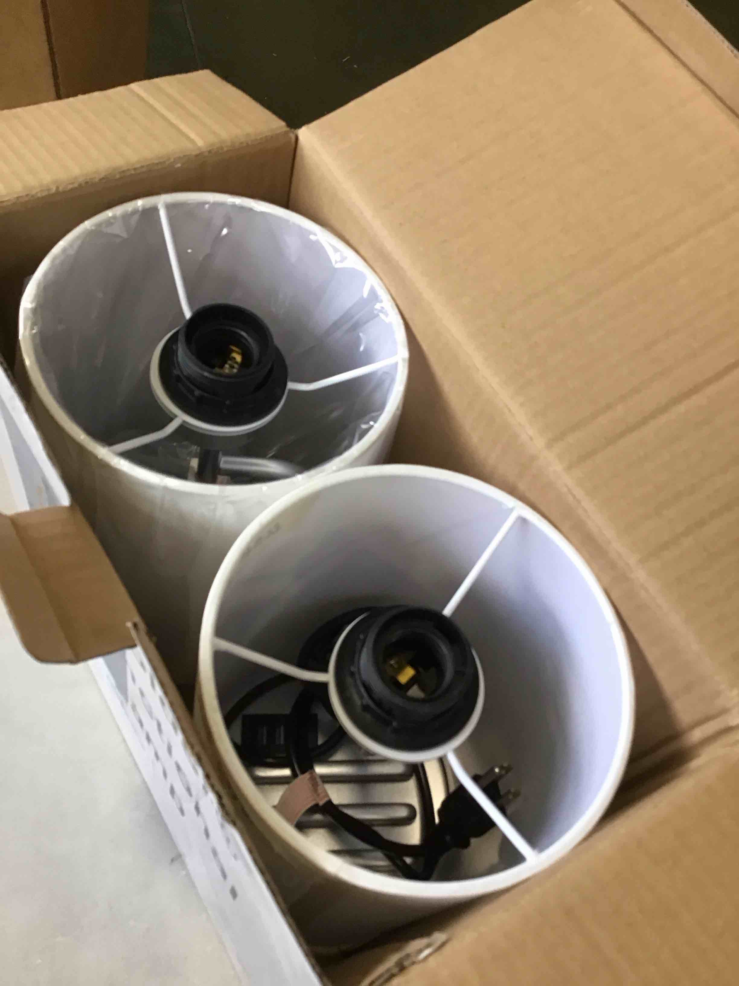 https://s3.amazonaws.com/lotting-images-prod/bidfta/BLU6615596_1717605491815.jpeg