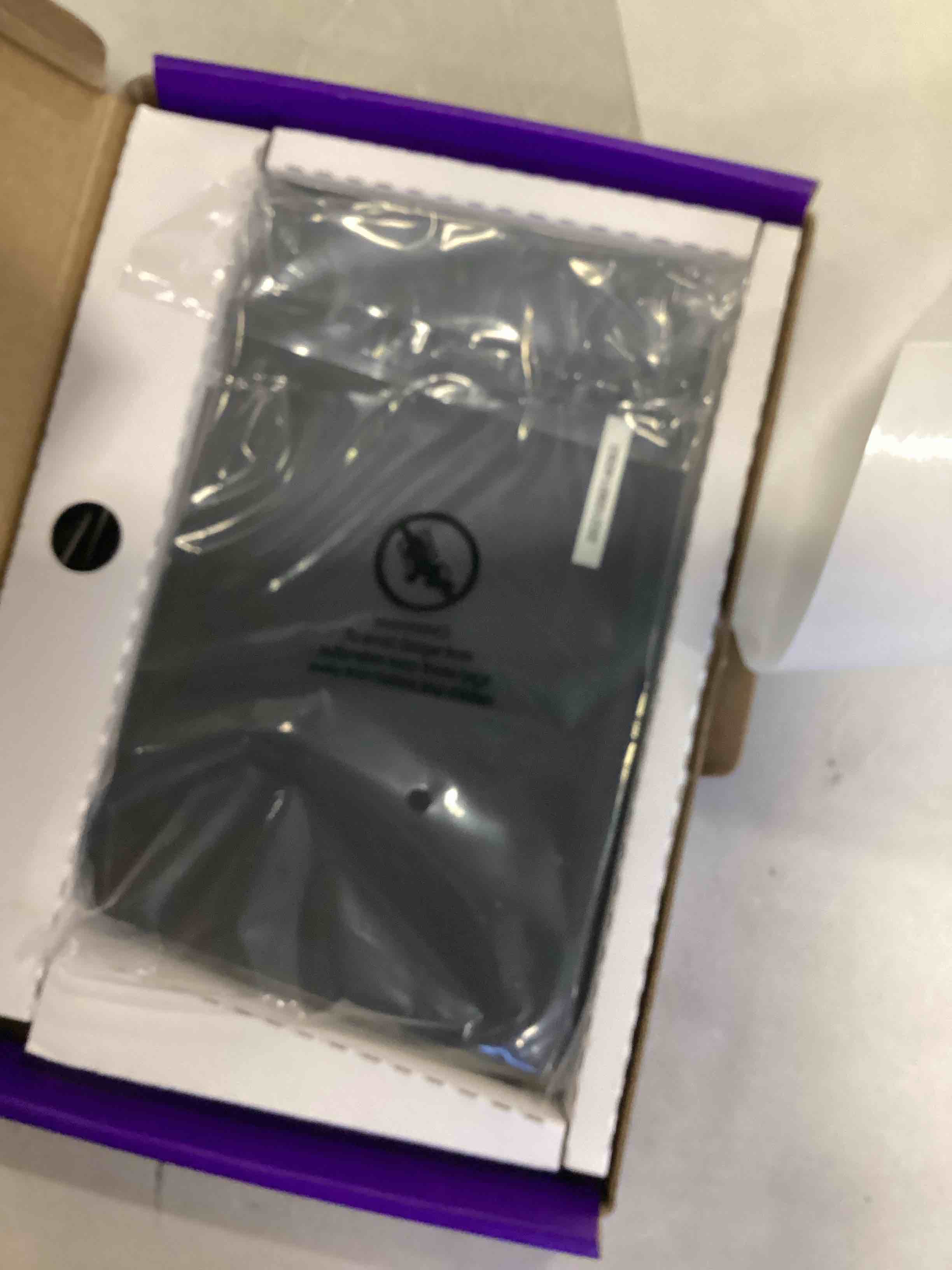 https://s3.amazonaws.com/lotting-images-prod/bidfta/BLU6615827_1717678011043.jpeg