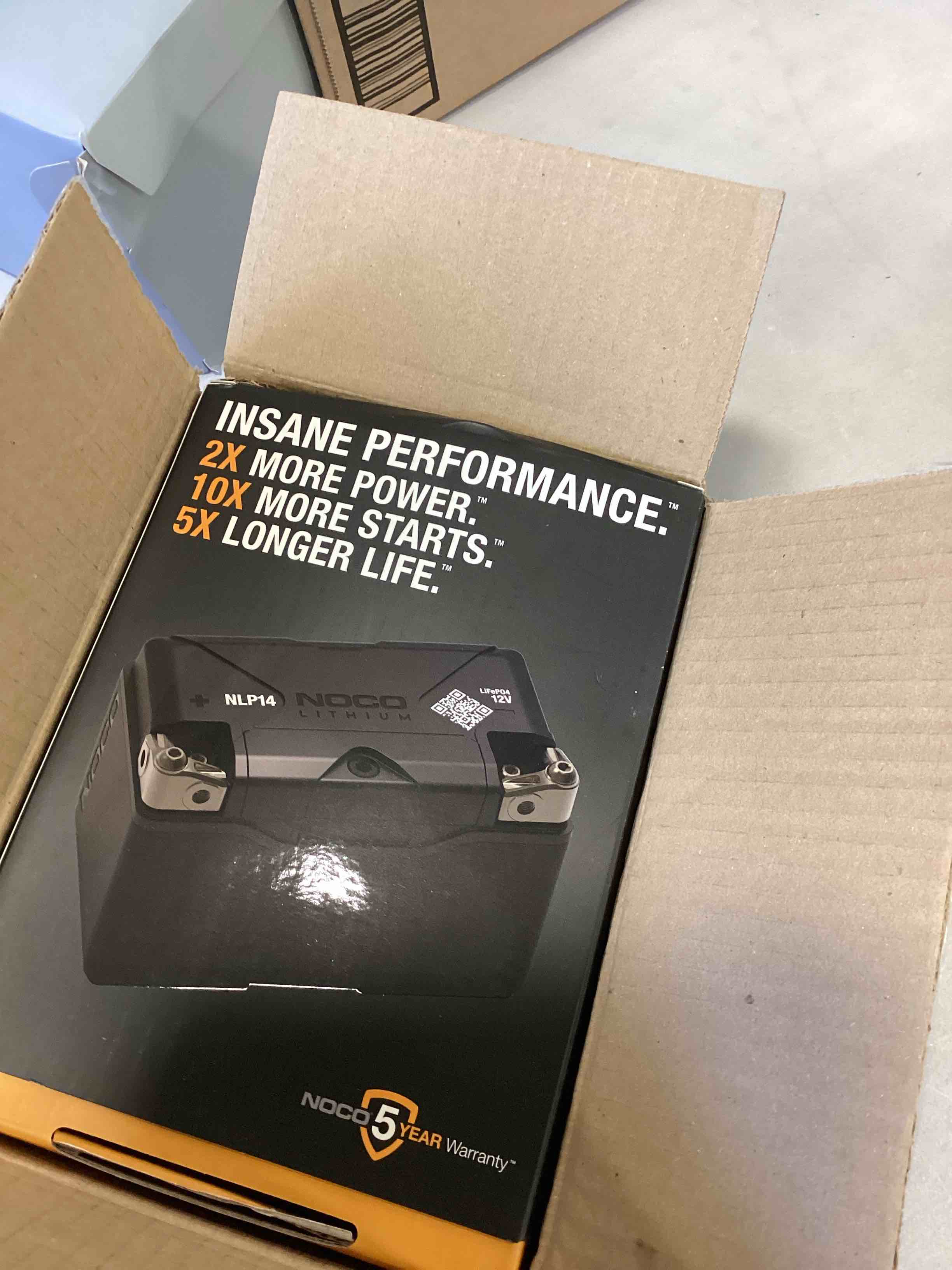 https://s3.amazonaws.com/lotting-images-prod/bidfta/BLU6615884_1717681910741.jpeg