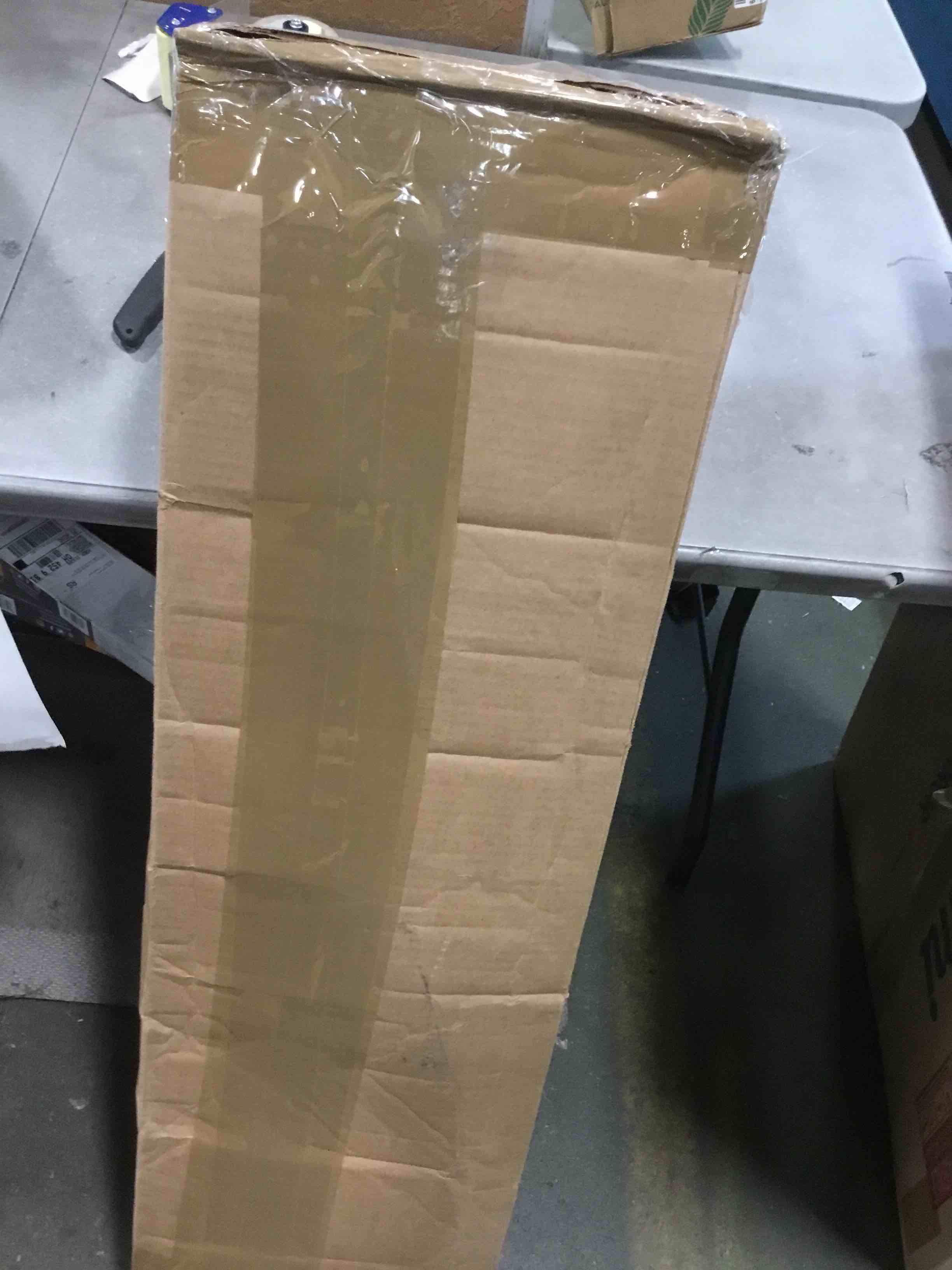 https://s3.amazonaws.com/lotting-images-prod/bidfta/BLU6616645_1718803215409.jpeg
