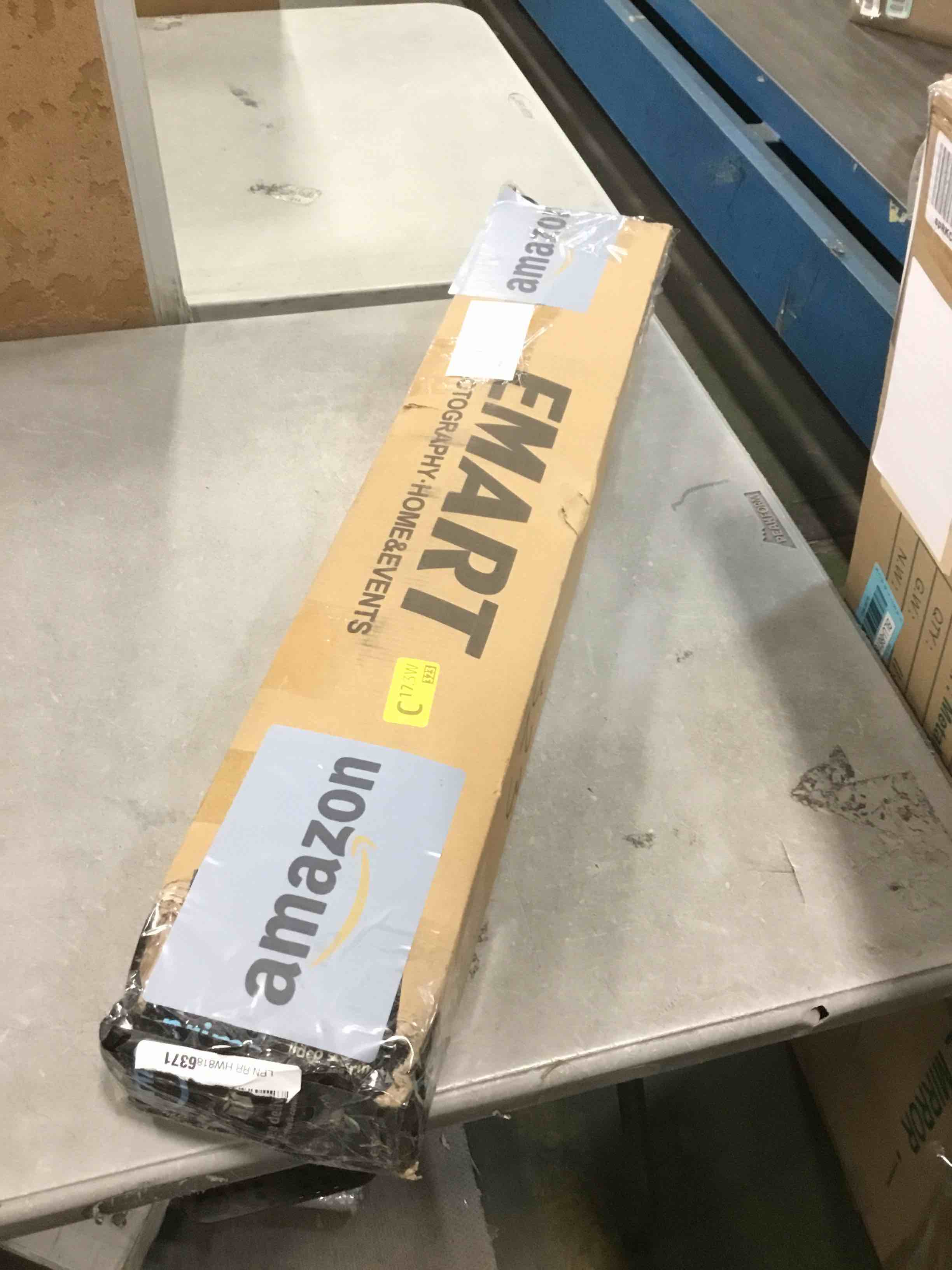 https://s3.amazonaws.com/lotting-images-prod/bidfta/BLU6616647_1718803433278.jpeg