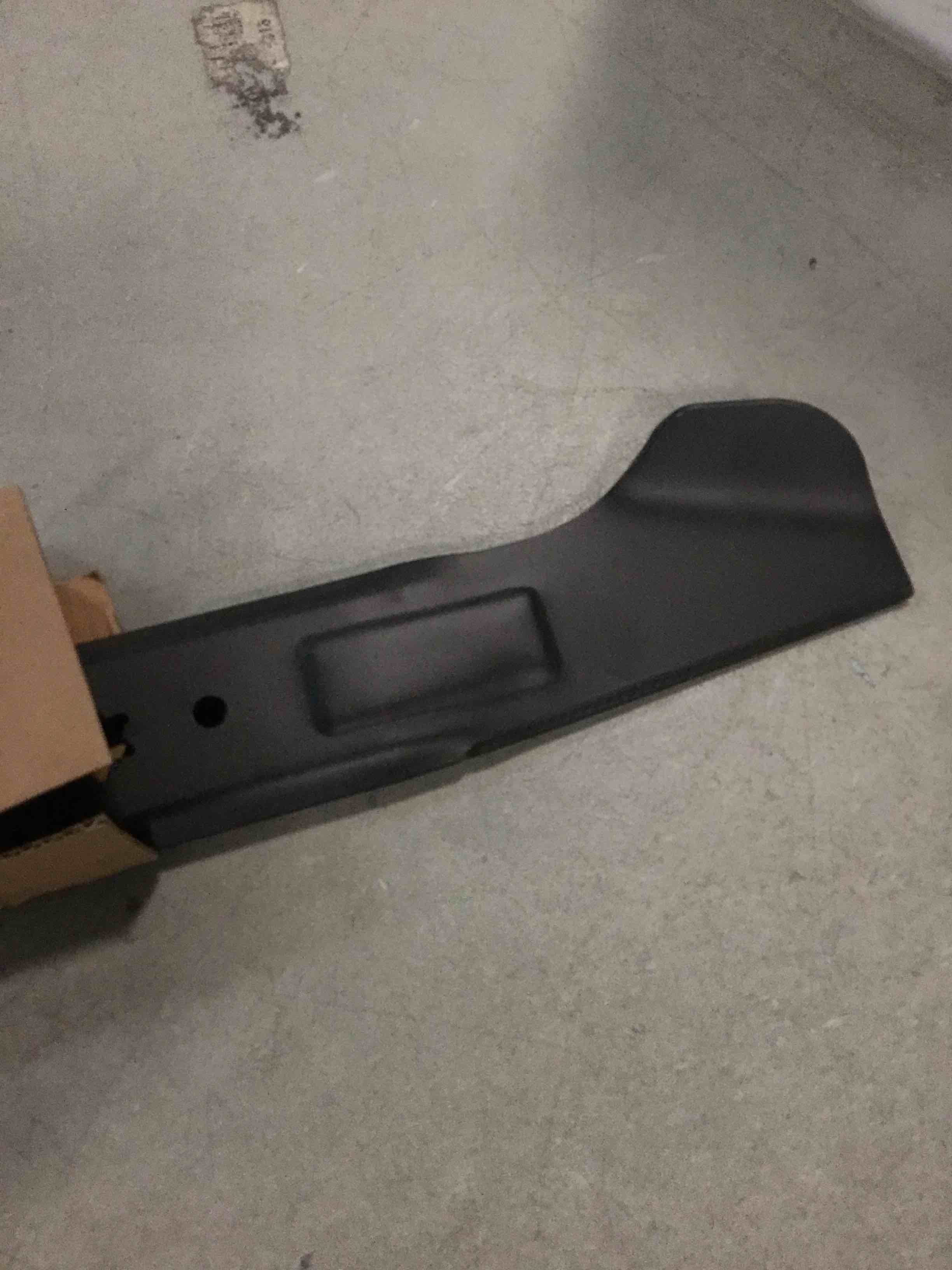 https://s3.amazonaws.com/lotting-images-prod/bidfta/BLU6616886_1718894222330.jpeg
