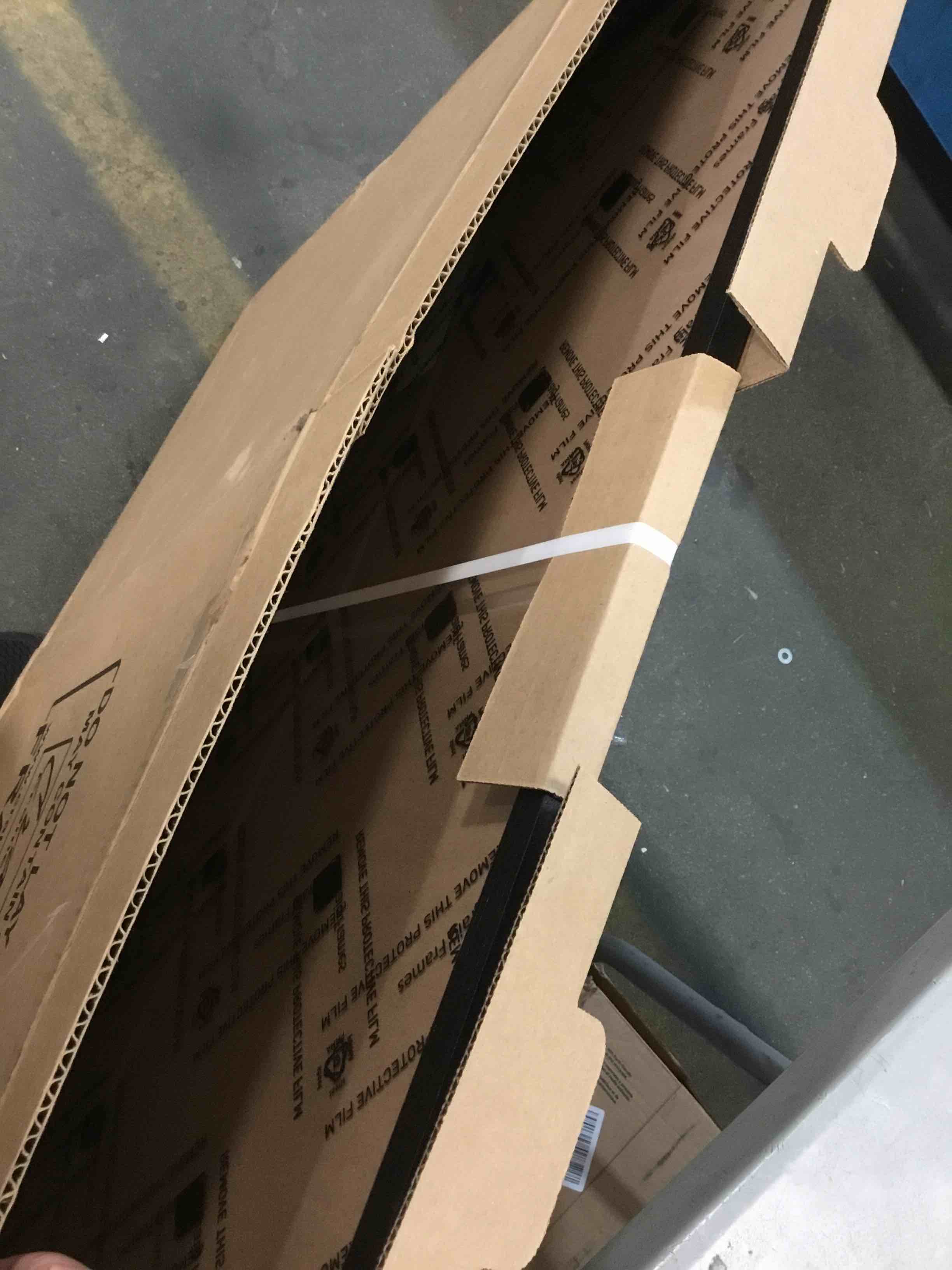 https://s3.amazonaws.com/lotting-images-prod/bidfta/BLU6616933_1718898575979.jpeg