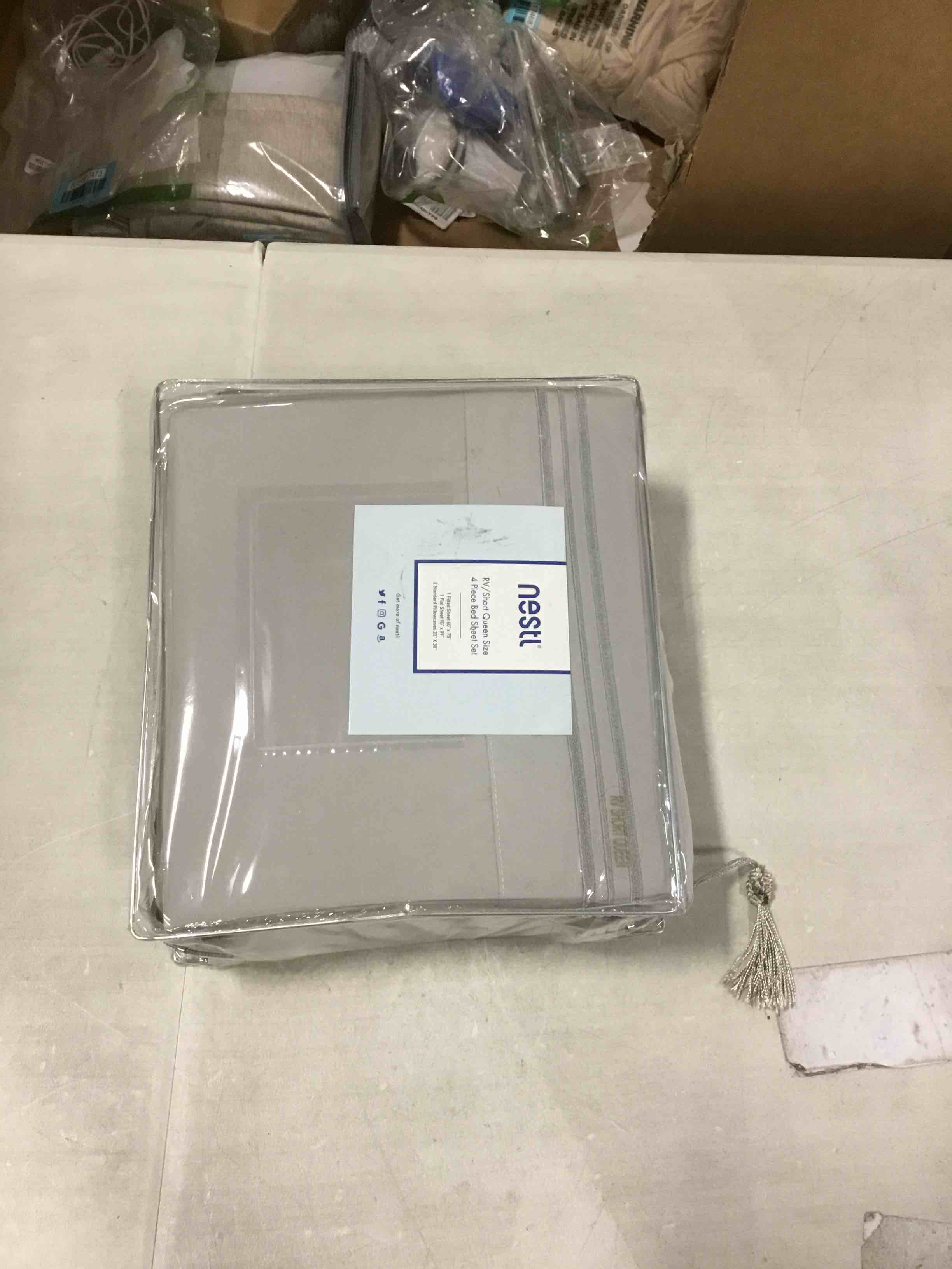 https://s3.amazonaws.com/lotting-images-prod/bidfta/BLU6617474_1717860431847.jpeg