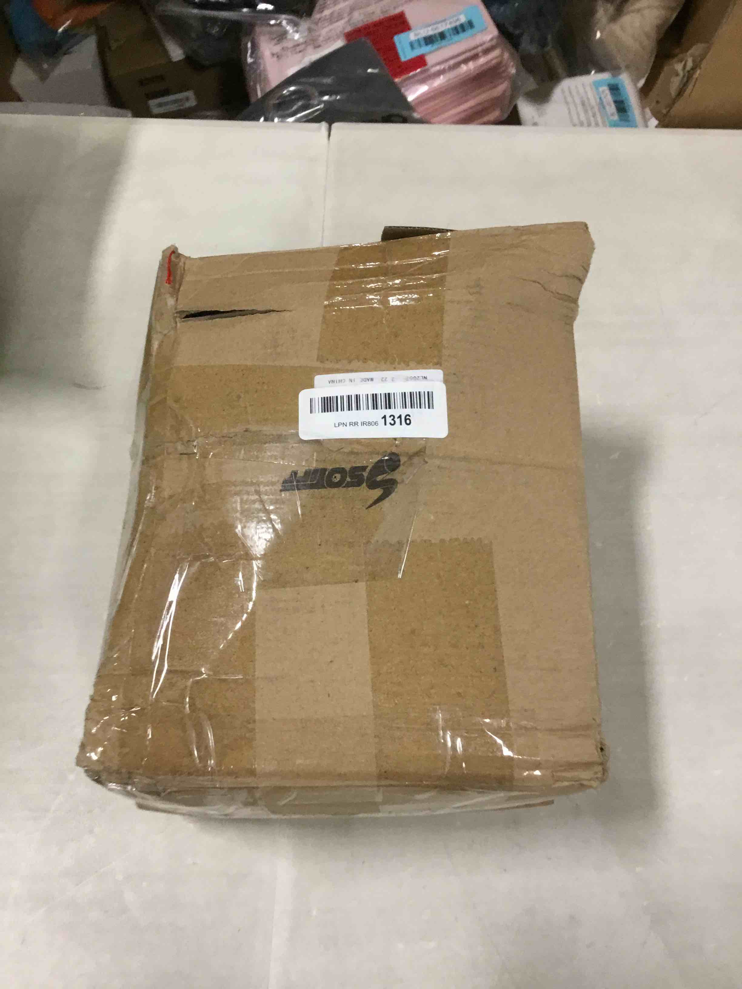 https://s3.amazonaws.com/lotting-images-prod/bidfta/BLU6617503_1717863327286.jpeg