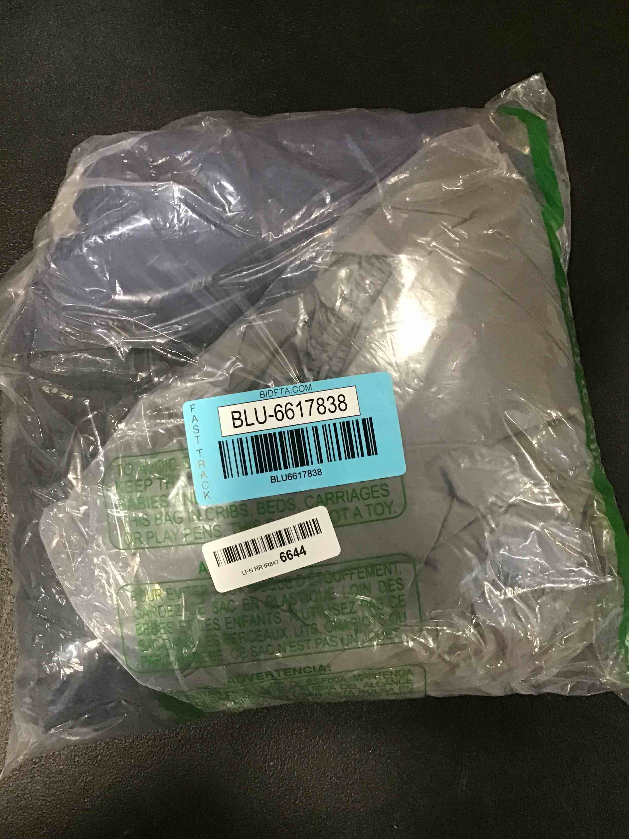 https://s3.amazonaws.com/lotting-images-prod/bidfta/BLU6617838_1718133172471.jpeg