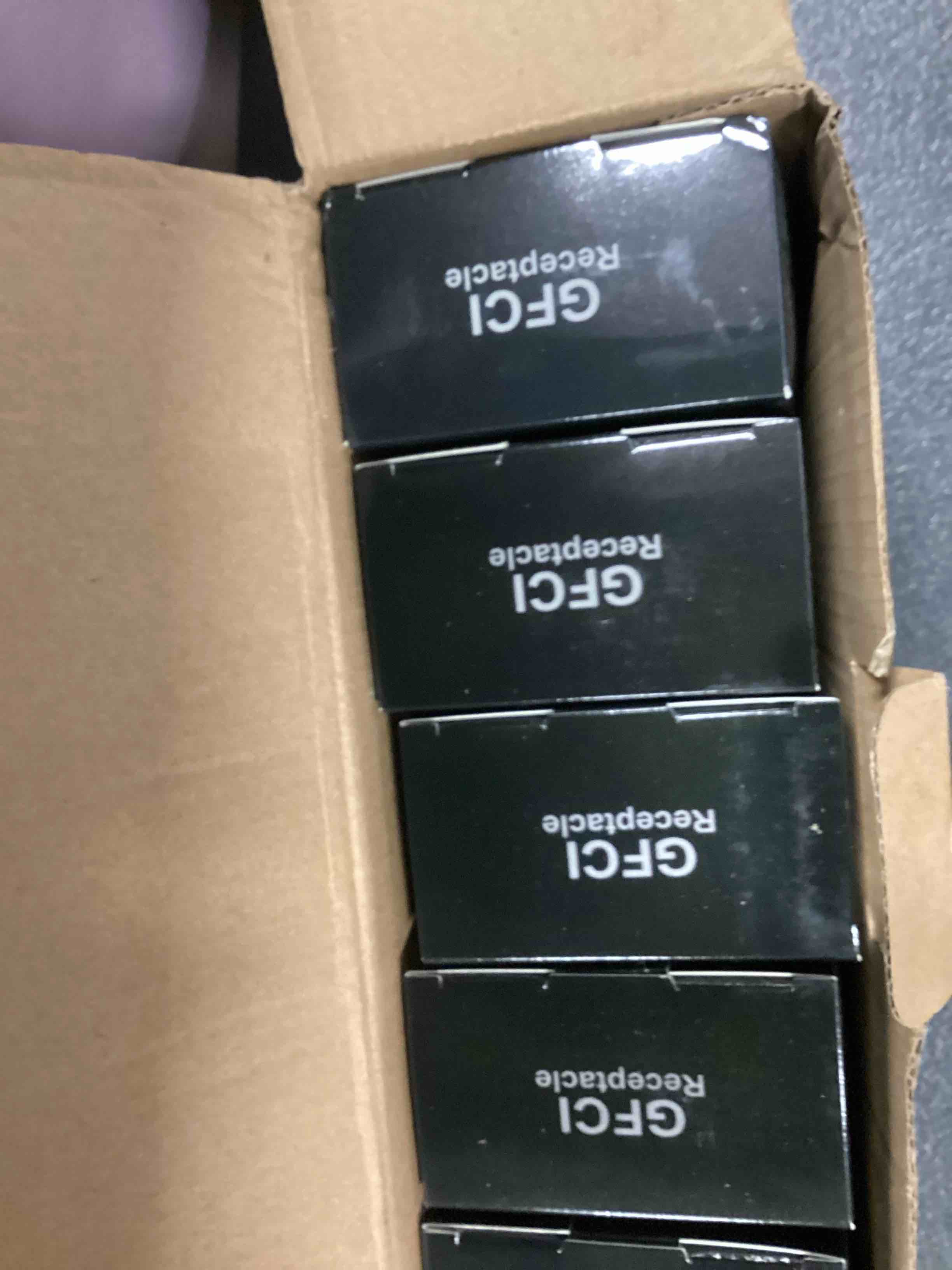 https://s3.amazonaws.com/lotting-images-prod/bidfta/BLU6617905_1718196105470.jpeg